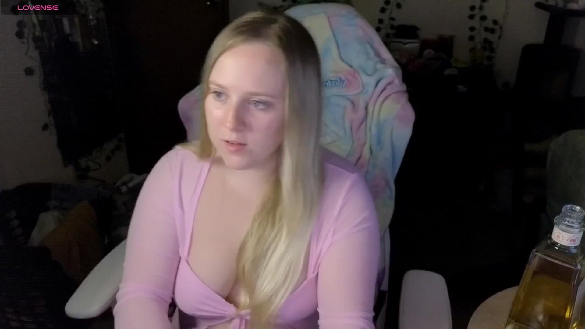 Gallery image thumbnail from YummyDuchass's myfreecams stream on, 09/13/2025, 09:52 image 9 of 20