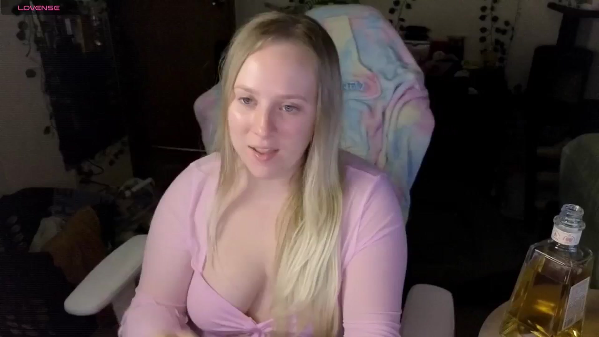 Gallery image thumbnail from YummyDuchass's myfreecams stream on, 09/13/2025, 09:52 image 10 of 20