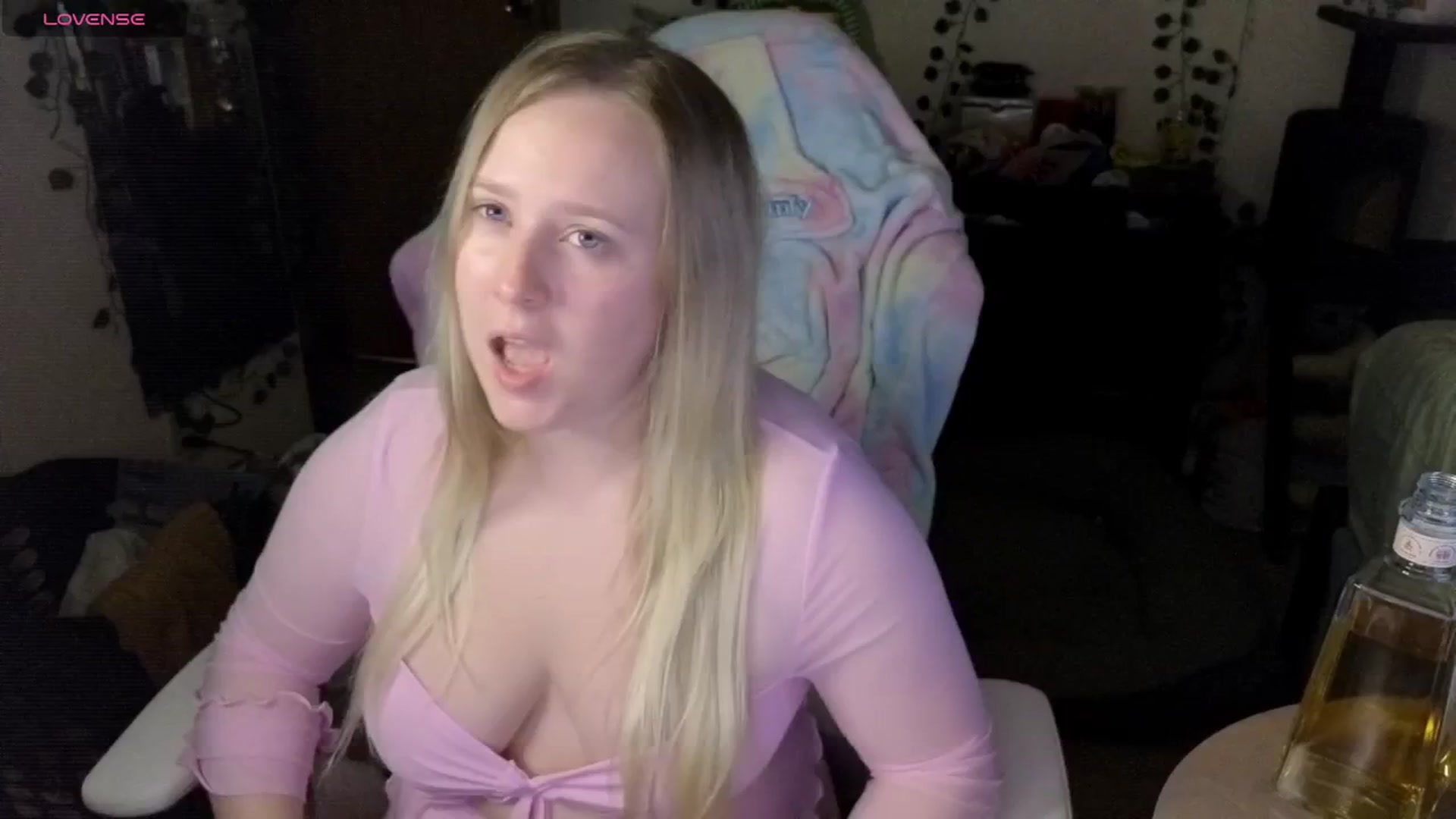 Gallery image thumbnail from YummyDuchass's myfreecams stream on, 09/13/2025, 09:52 image 18 of 20