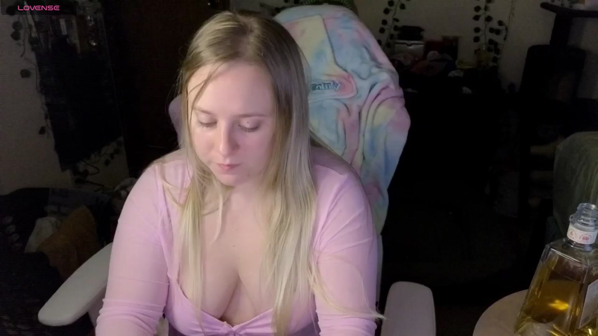 Gallery image thumbnail from YummyDuchass's myfreecams stream on, 09/13/2025, 09:52 image 15 of 20