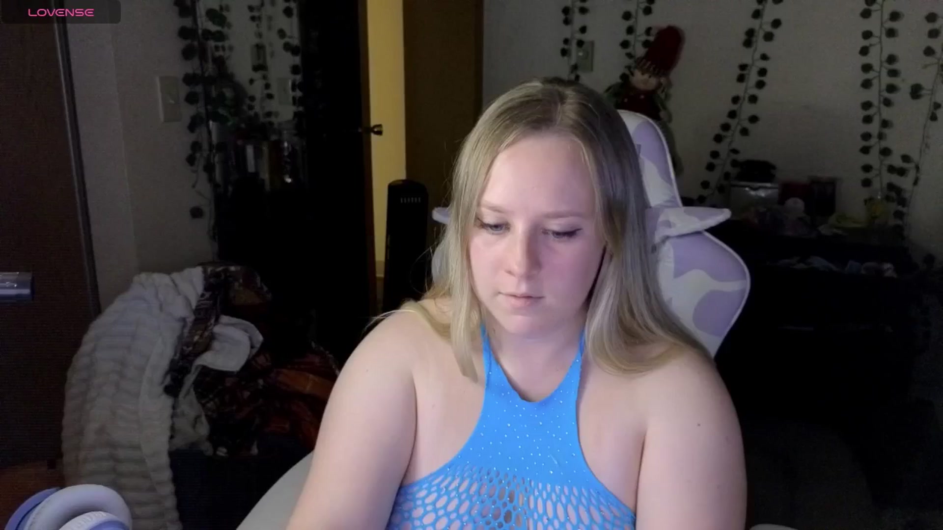 Gallery image thumbnail from YummyDuchass's myfreecams stream on, 09/22/2025, 03:39 image 7 of 20