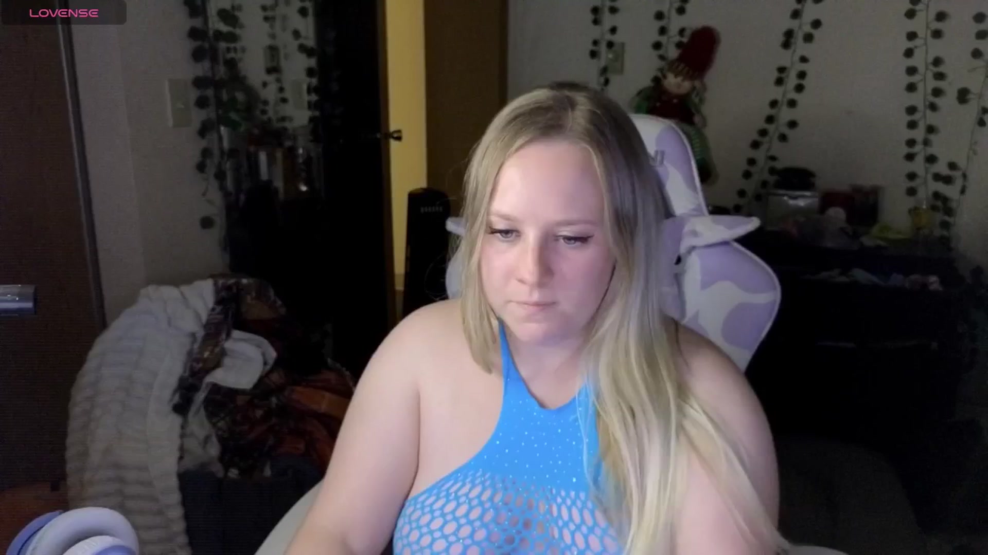 Gallery image thumbnail from YummyDuchass's myfreecams stream on, 09/22/2025, 03:39 image 18 of 20