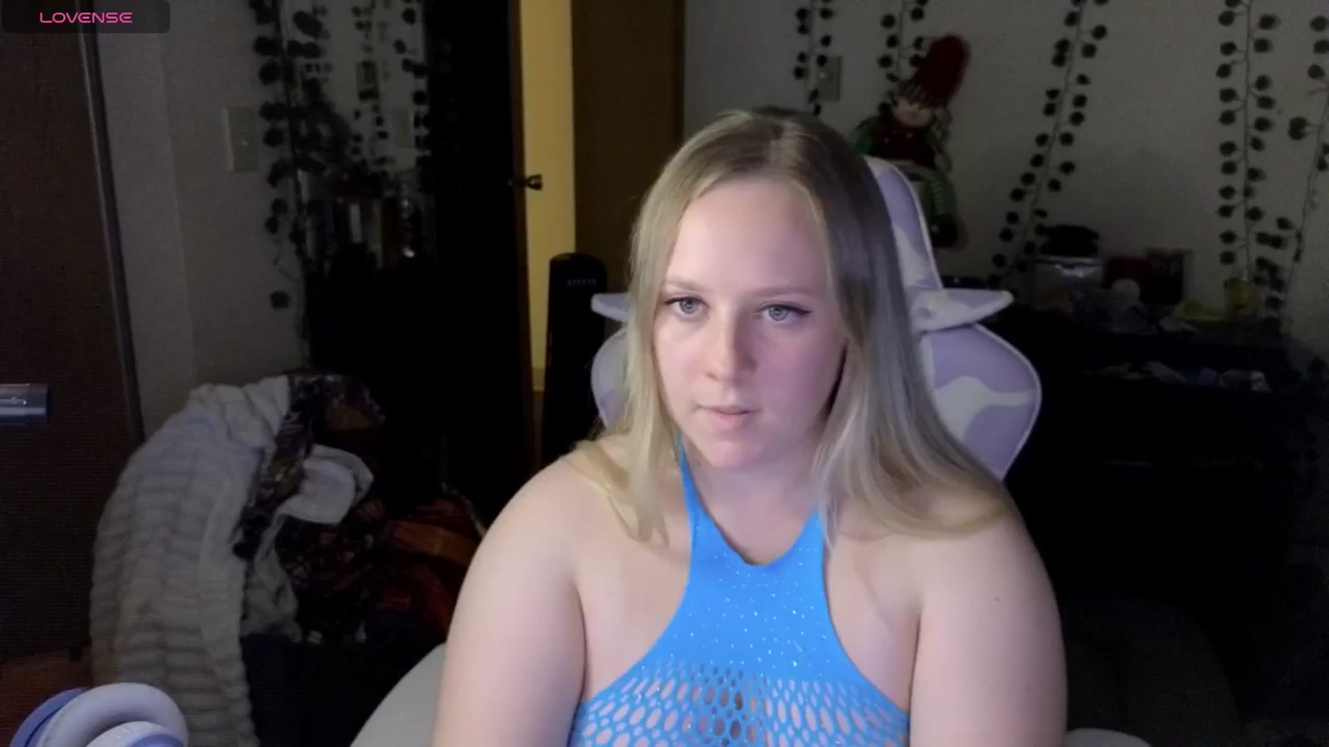 Gallery image thumbnail from YummyDuchass's myfreecams stream on, 09/22/2025, 03:39 image 14 of 20