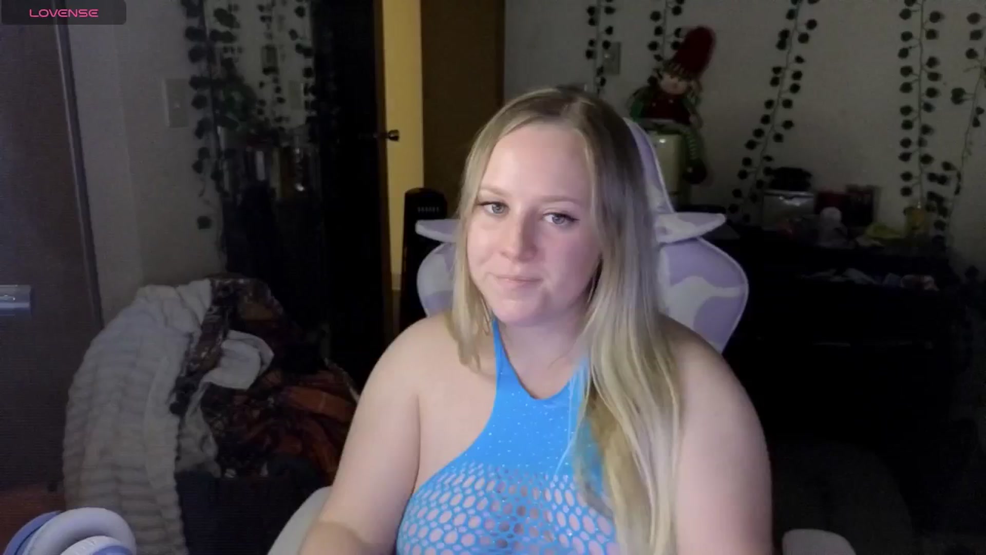 Gallery image thumbnail from YummyDuchass's myfreecams stream on, 09/22/2025, 04:09 image 1 of 20