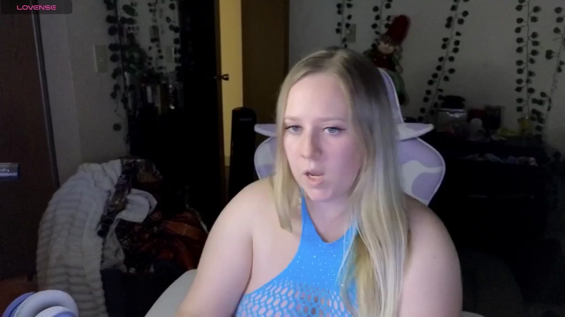 Gallery image thumbnail from YummyDuchass's myfreecams stream on, 09/22/2025, 04:09 image 2 of 20