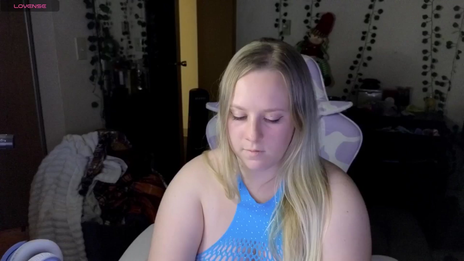 Gallery image thumbnail from YummyDuchass's myfreecams stream on, 09/22/2025, 04:09 image 4 of 20