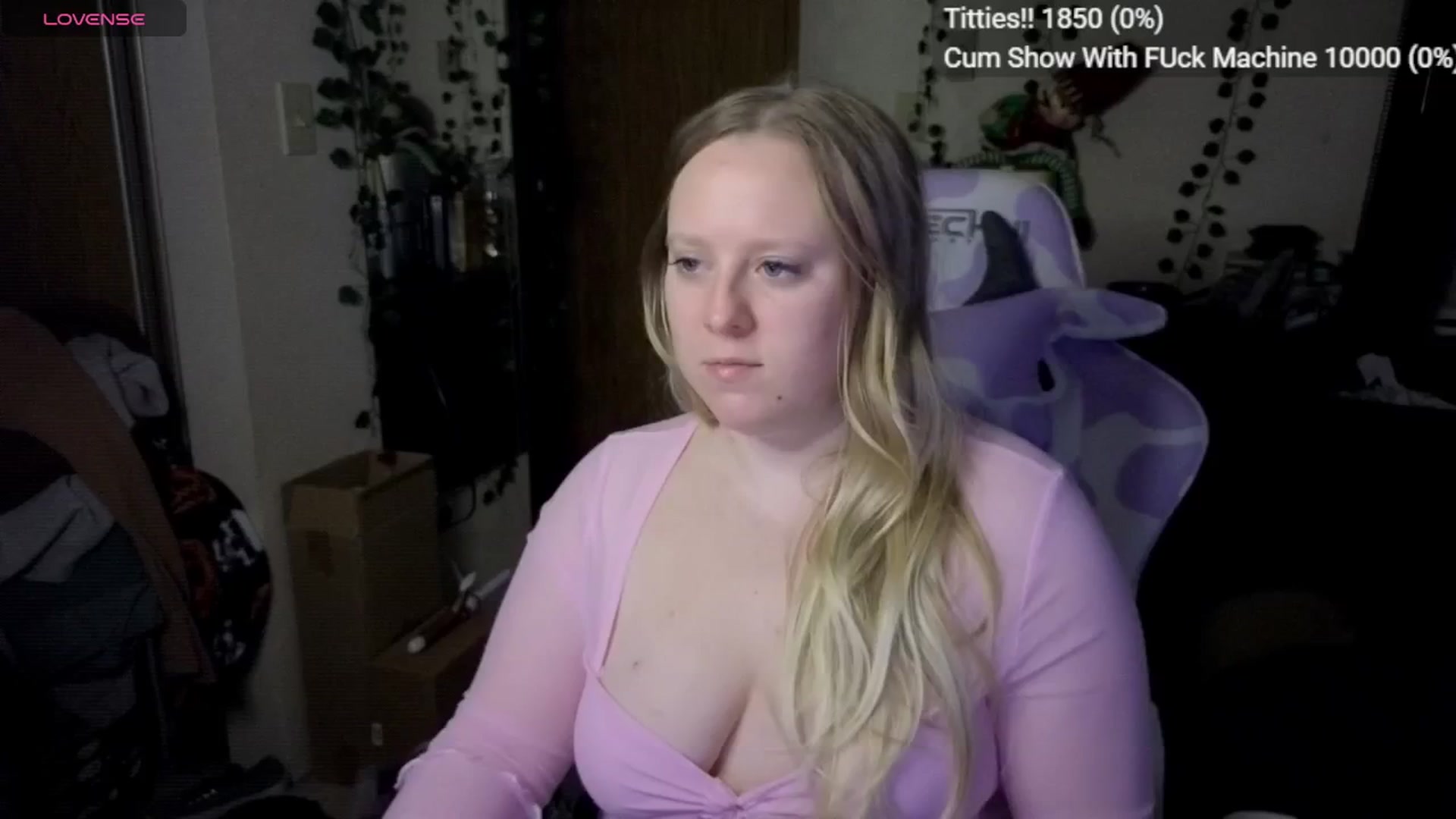 Gallery image thumbnail from YummyDuchass's myfreecams stream on, 11/18/2025, 08:44 image 12 of 20