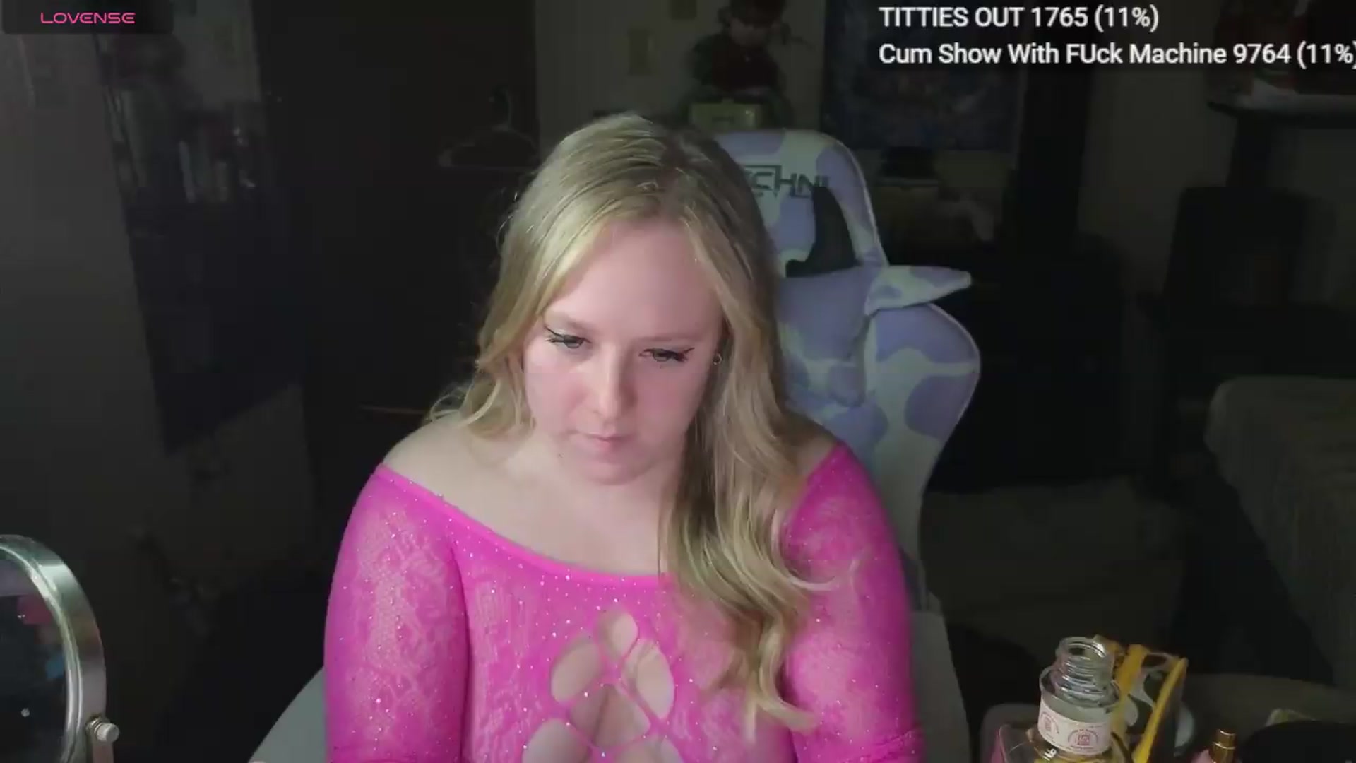 Gallery image thumbnail from YummyDuchass's myfreecams stream on, 05/17/2026, 10:53 image 4 of 20
