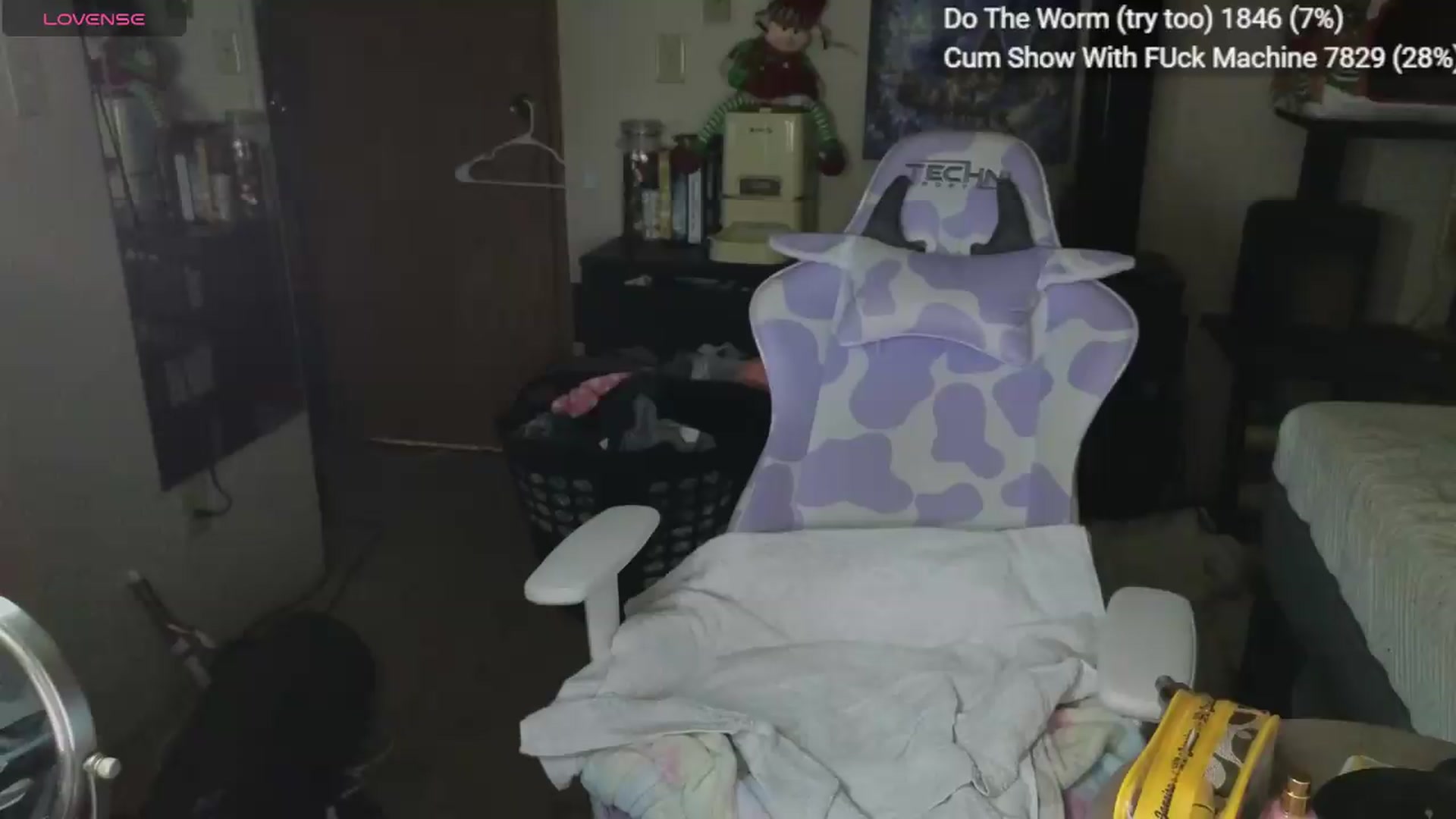 Gallery image thumbnail from YummyDuchass's myfreecams stream on, 05/17/2026, 10:53 image 8 of 20