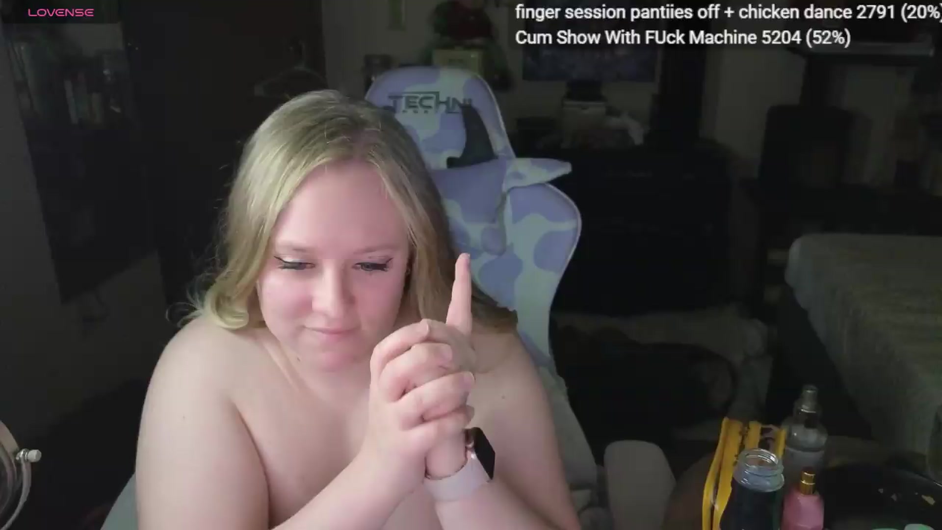 Gallery image thumbnail from YummyDuchass's myfreecams stream on, 05/17/2026, 10:53 image 18 of 20