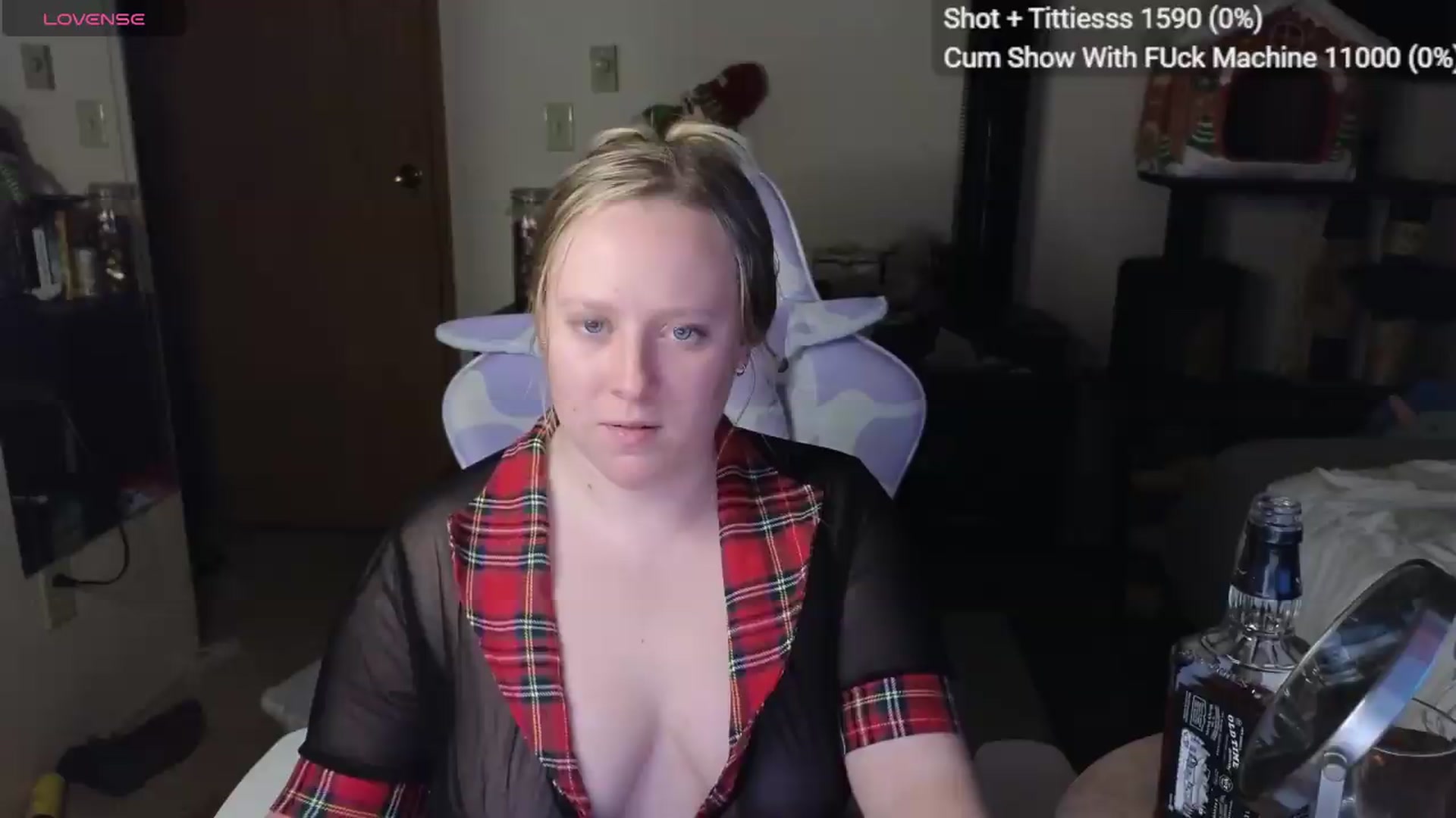 Gallery image thumbnail from YummyDuchass's myfreecams stream on, 06/09/2026, 07:07 image 11 of 20