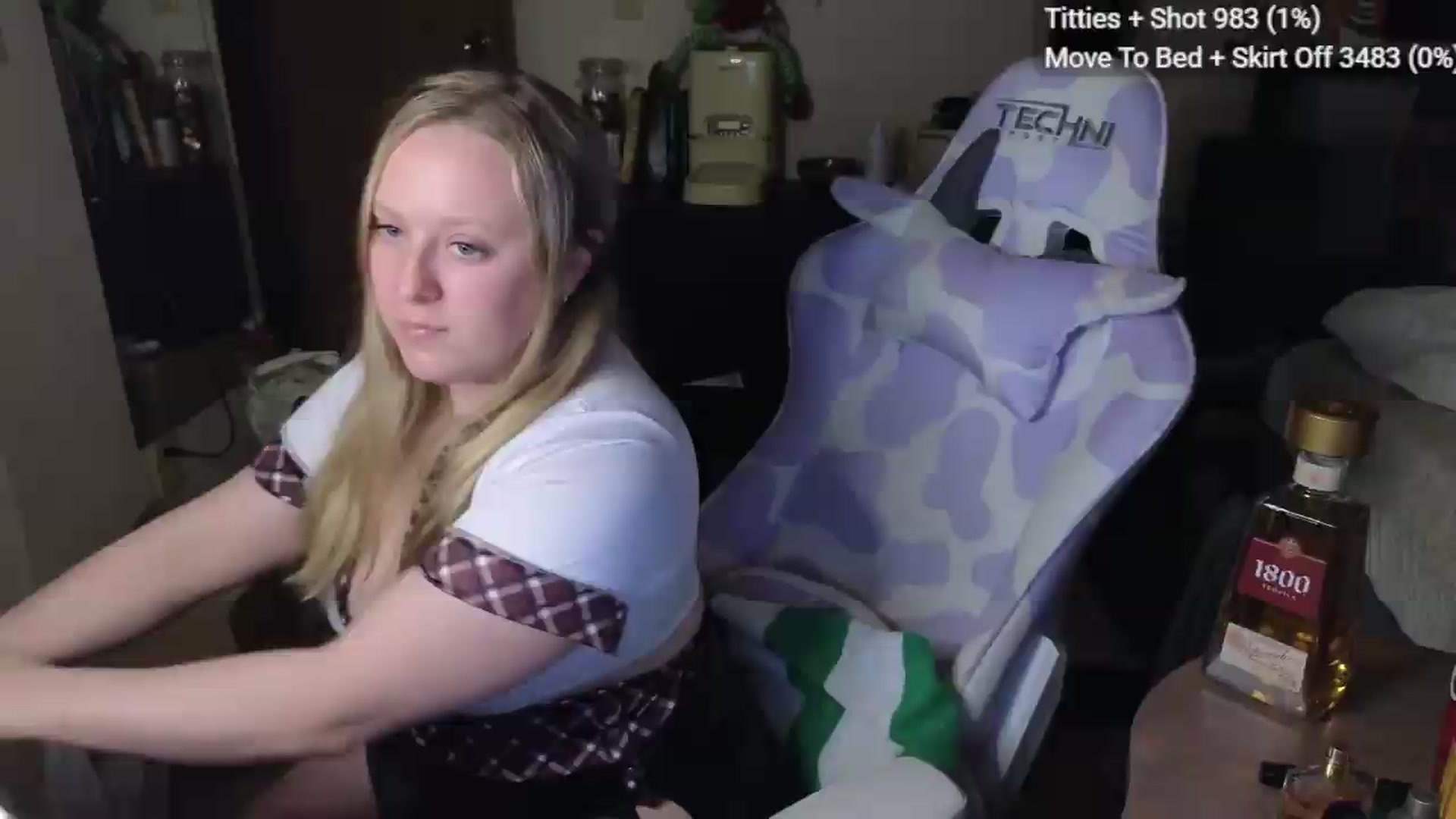 Gallery image thumbnail from YummyDuchass's myfreecams stream on, 07/24/2026, 08:15 image 12 of 20