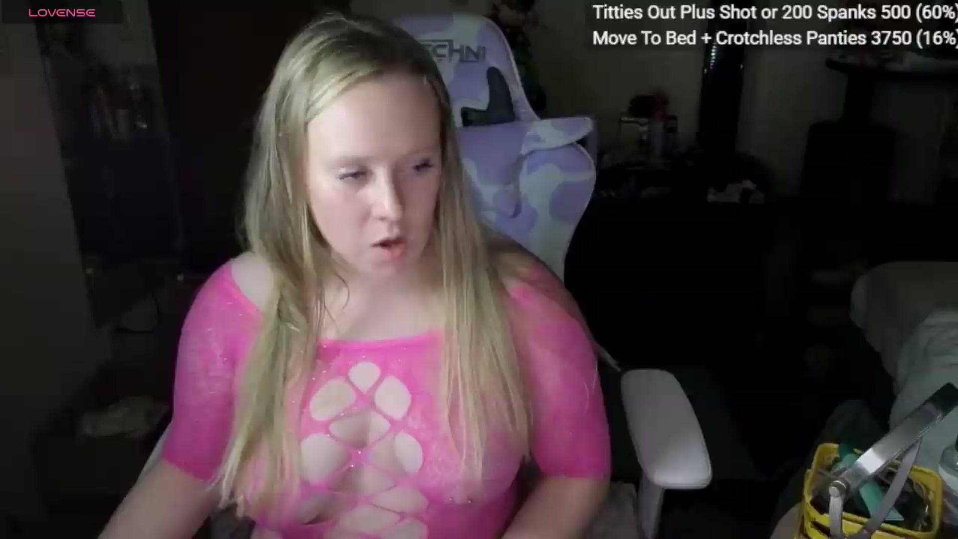 Gallery image thumbnail from YummyDuchass's myfreecams stream on, 07/27/2026, 04:33 image 1 of 20