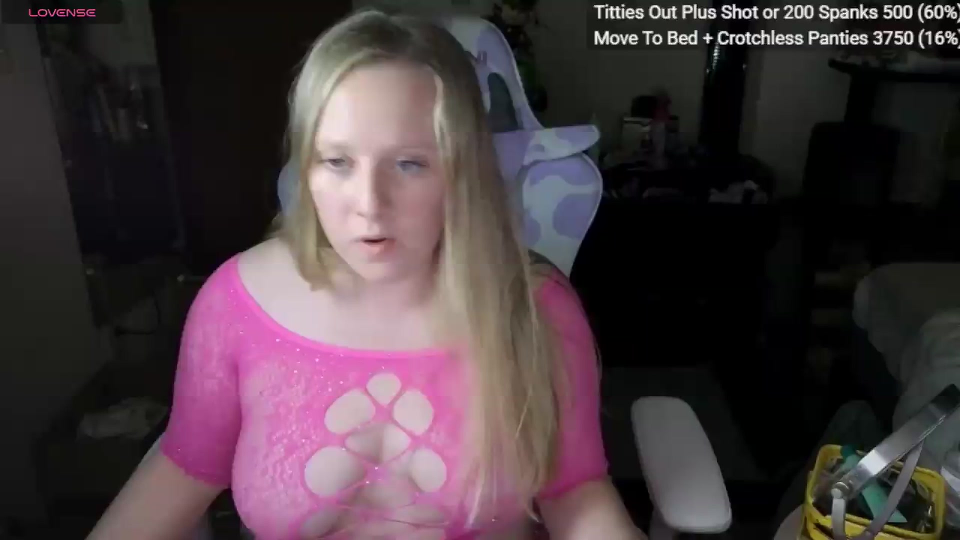 Gallery image thumbnail from YummyDuchass's myfreecams stream on, 07/27/2026, 04:33 image 3 of 20
