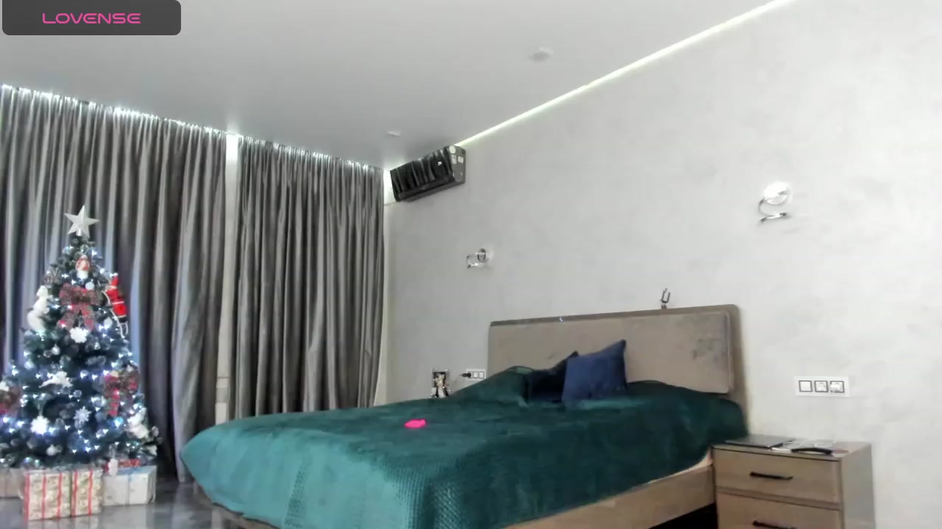 Gallery image thumbnail from YummyKate_'s myfreecams stream on, 12/22/2023, 20:23 image 15 of 20