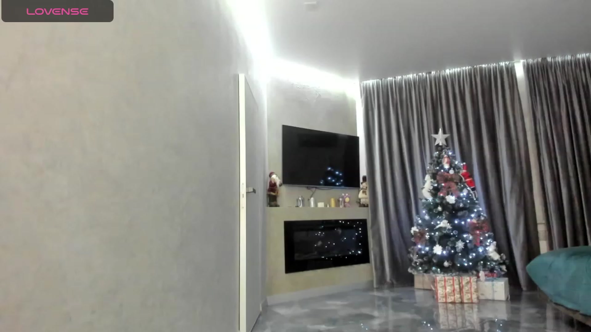 Gallery image thumbnail from YummyKate_'s myfreecams stream on, 12/22/2023, 22:37 image 2 of 20