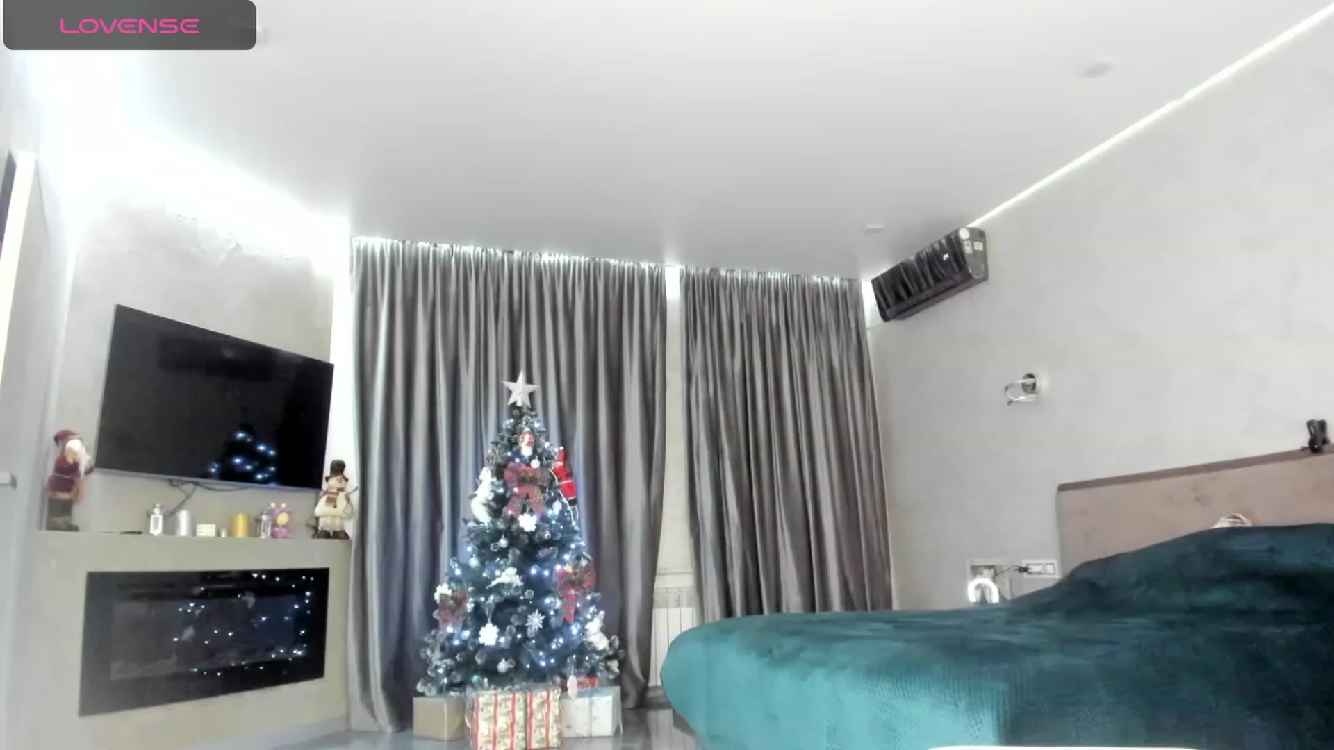 Gallery image thumbnail from YummyKate_'s myfreecams stream on, 12/25/2023, 20:31 image 5 of 20