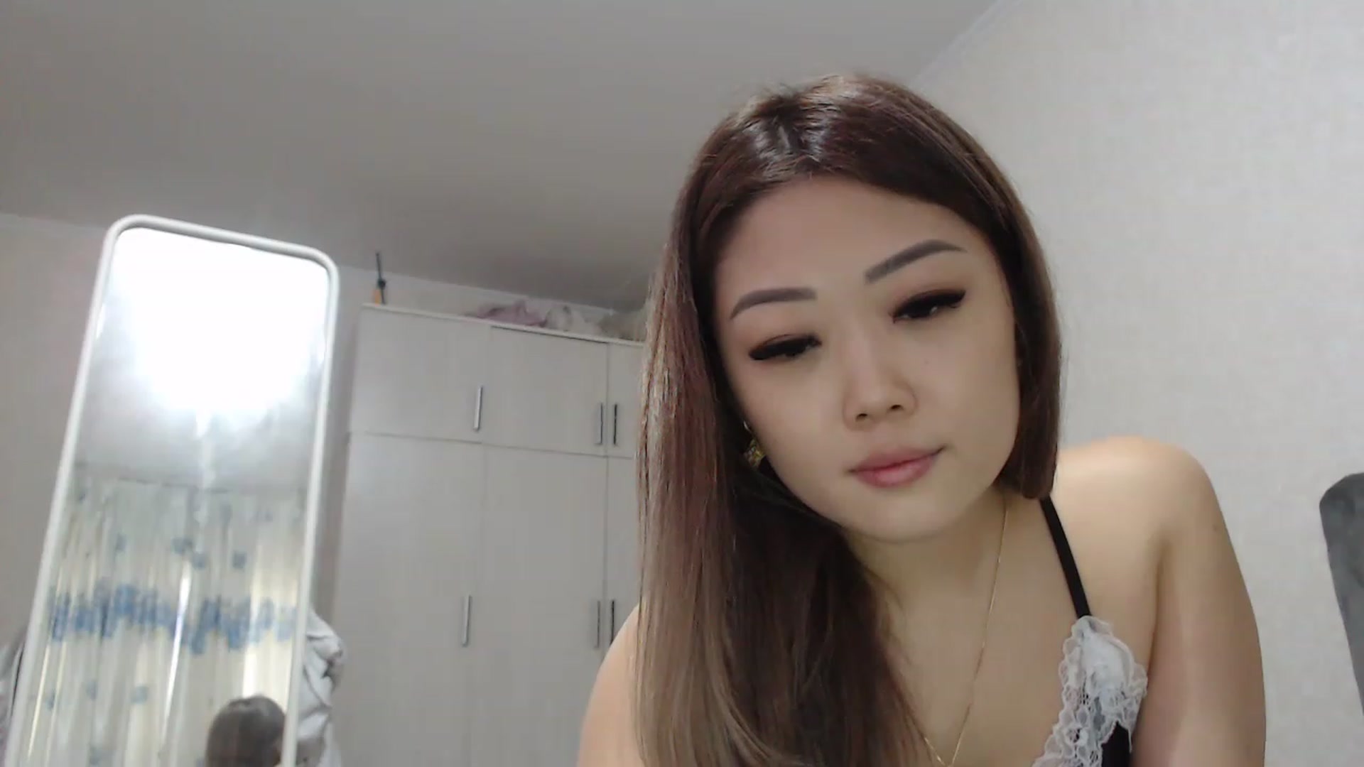 Gallery image thumbnail from Yummy_Mia's myfreecams stream on, 02/07/2023, 10:51 image 2 of 20