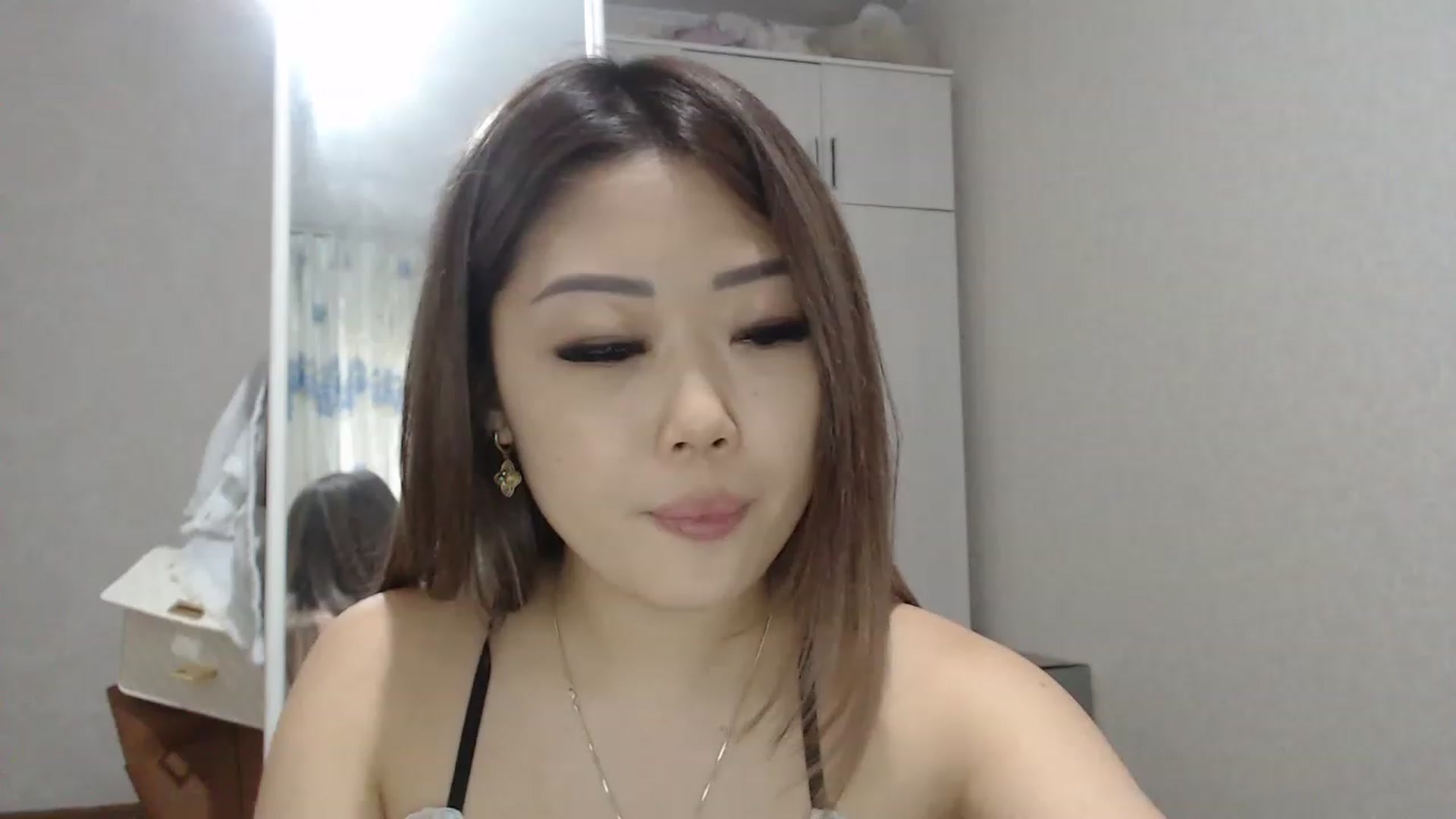 Gallery image thumbnail from Yummy_Mia's myfreecams stream on, 02/07/2023, 11:18 image 17 of 20