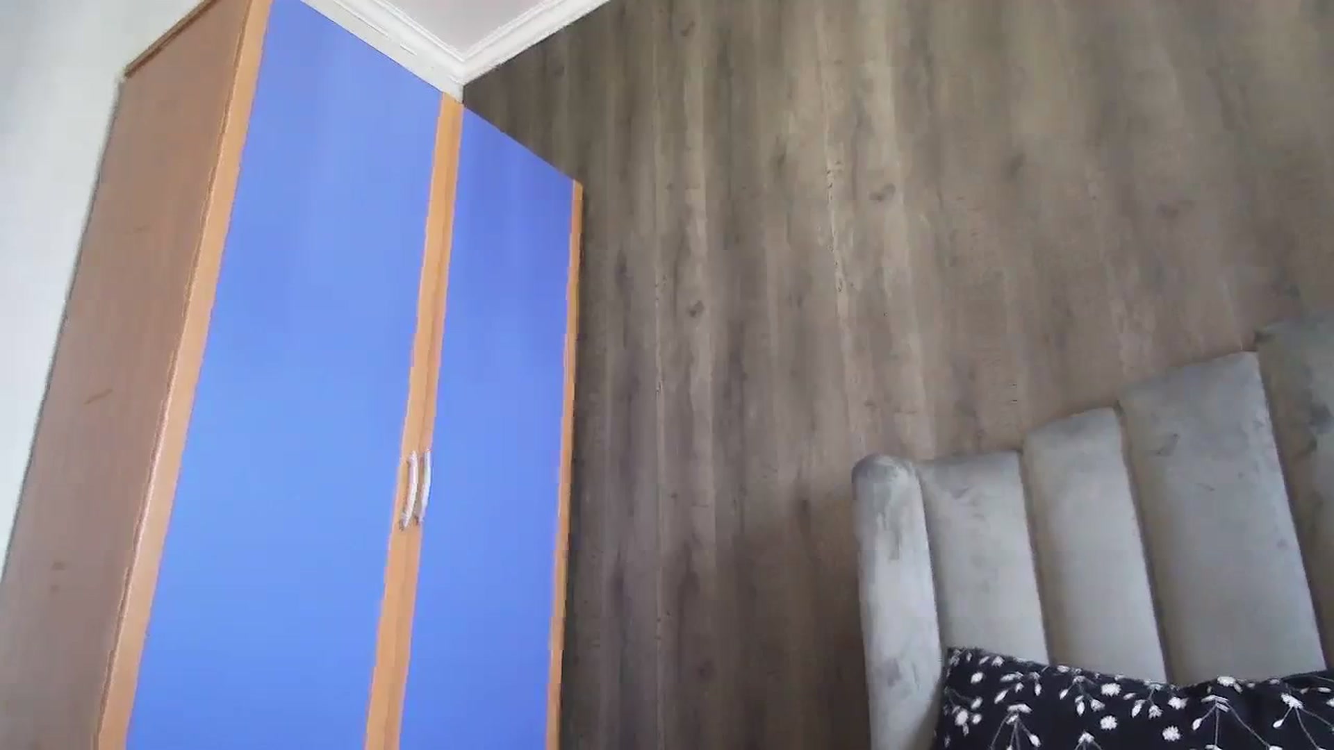 Gallery image thumbnail from Yummy_Mia's myfreecams stream on, 12/09/2023, 08:51 image 8 of 20