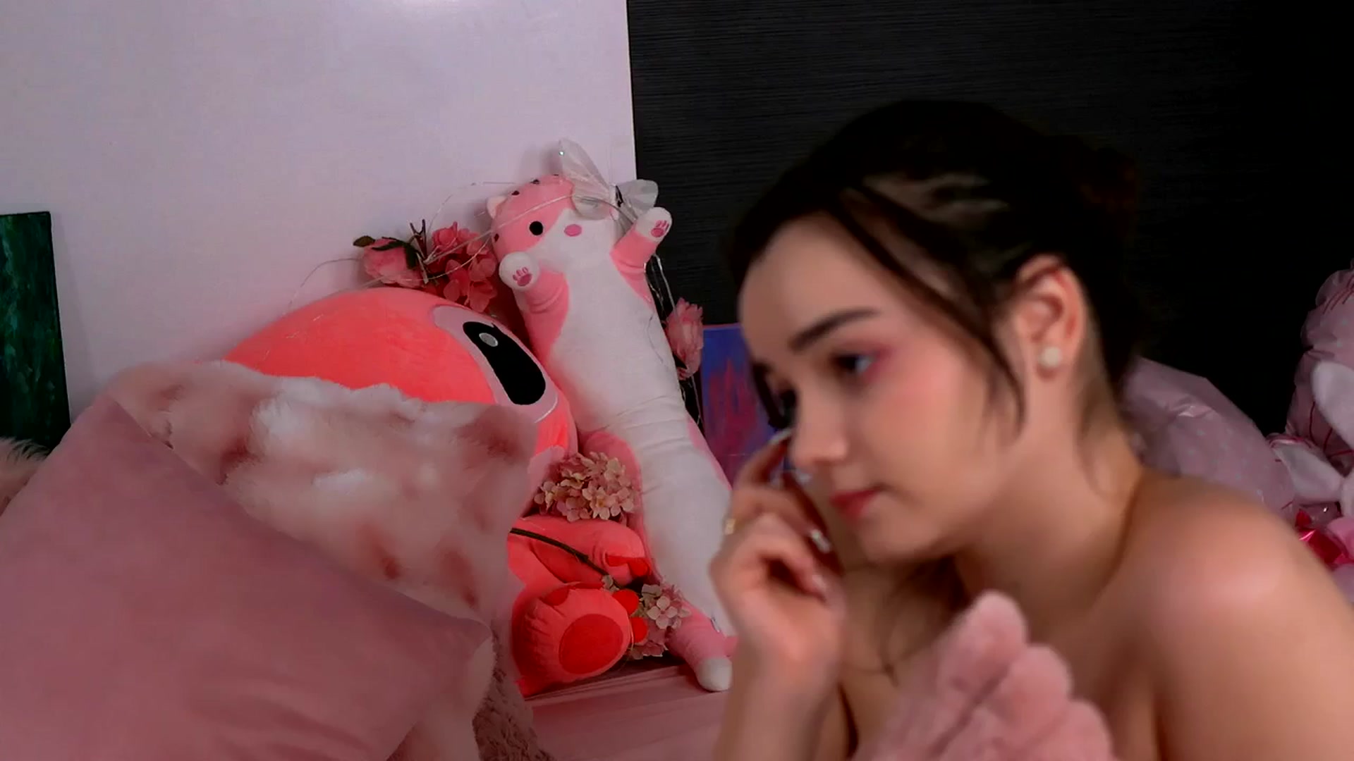 Gallery image thumbnail from YunaHaruno's myfreecams stream on, 03/14/2026, 12:33 image 6 of 20