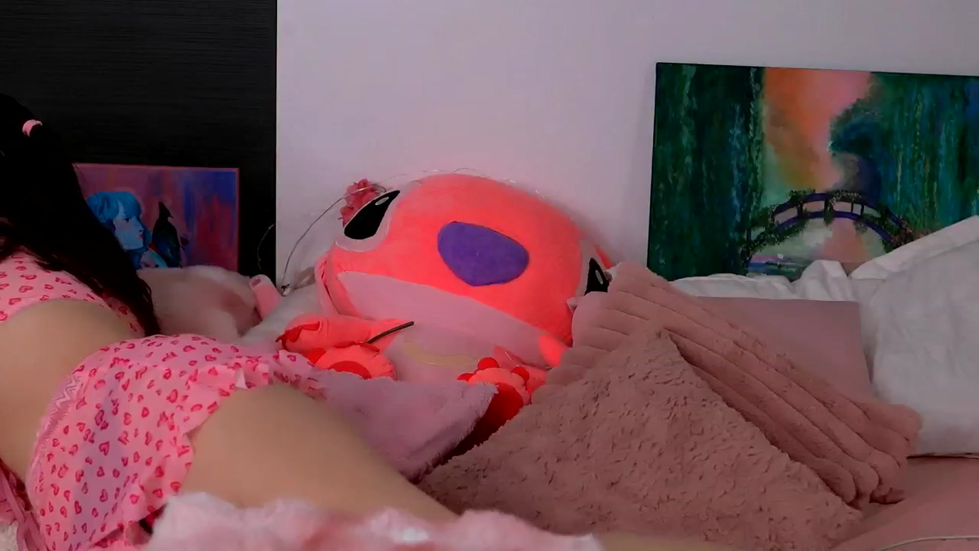 Gallery image thumbnail from YunaHaruno's myfreecams stream on, 04/01/2026, 09:47 image 6 of 20