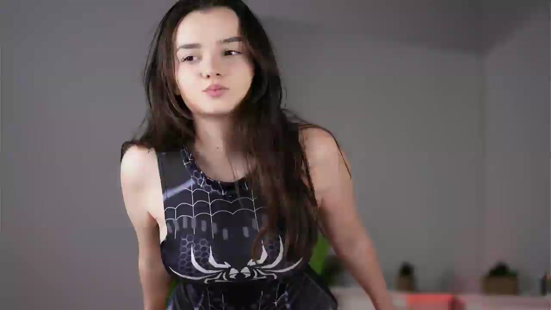 Gallery image thumbnail from YunaHaruno's myfreecams stream on, 08/11/2026, 09:02 image 7 of 20