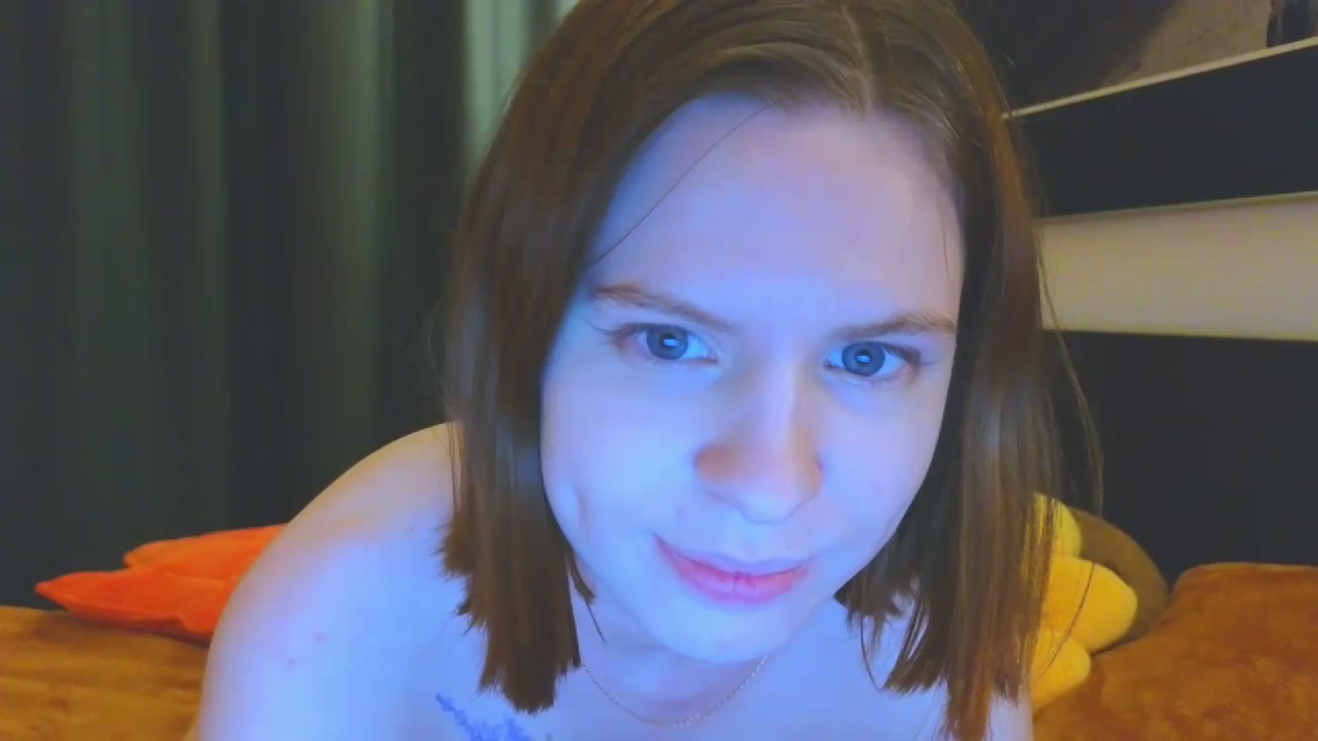 Gallery image thumbnail from Yuri_BDay's myfreecams stream on, 01/23/2024, 06:04 image 11 of 20
