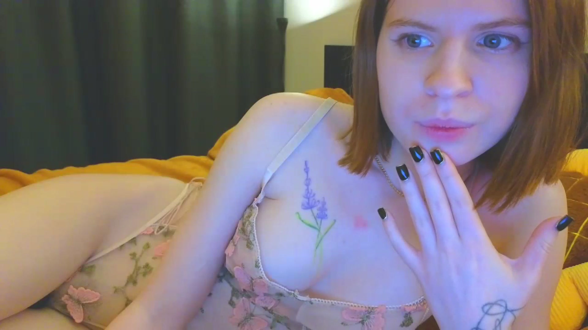 Gallery image thumbnail from Yuri_BDay's myfreecams stream on, 01/23/2024, 07:14 image 1 of 20
