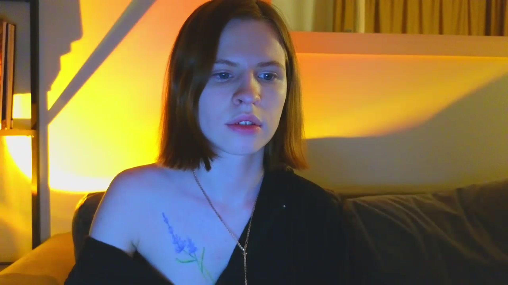 Gallery image thumbnail from Yuri_BDay's myfreecams stream on, 01/25/2024, 05:05 image 19 of 20