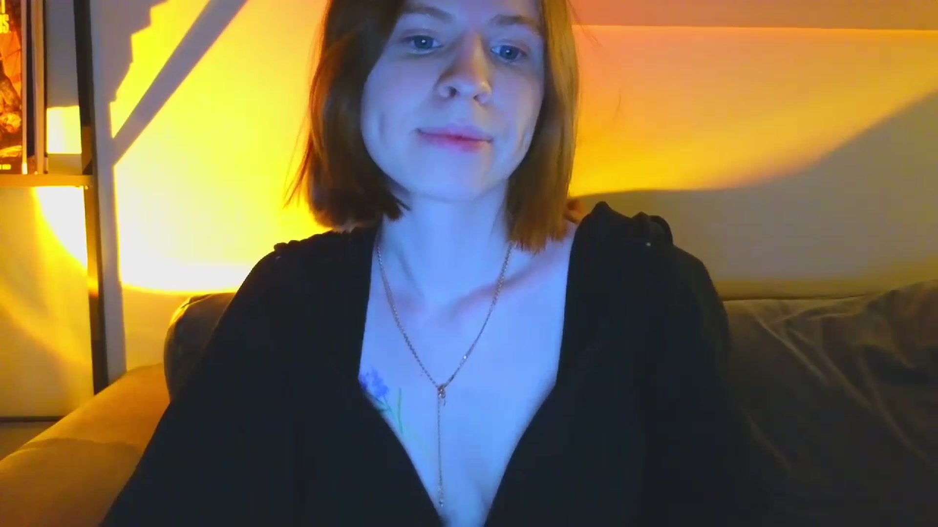 Gallery image thumbnail from Yuri_BDay's myfreecams stream on, 01/25/2024, 05:05 image 10 of 20