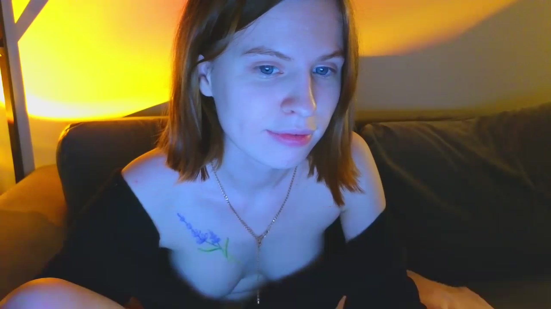 Gallery image thumbnail from Yuri_BDay's myfreecams stream on, 01/25/2024, 07:11 image 13 of 20
