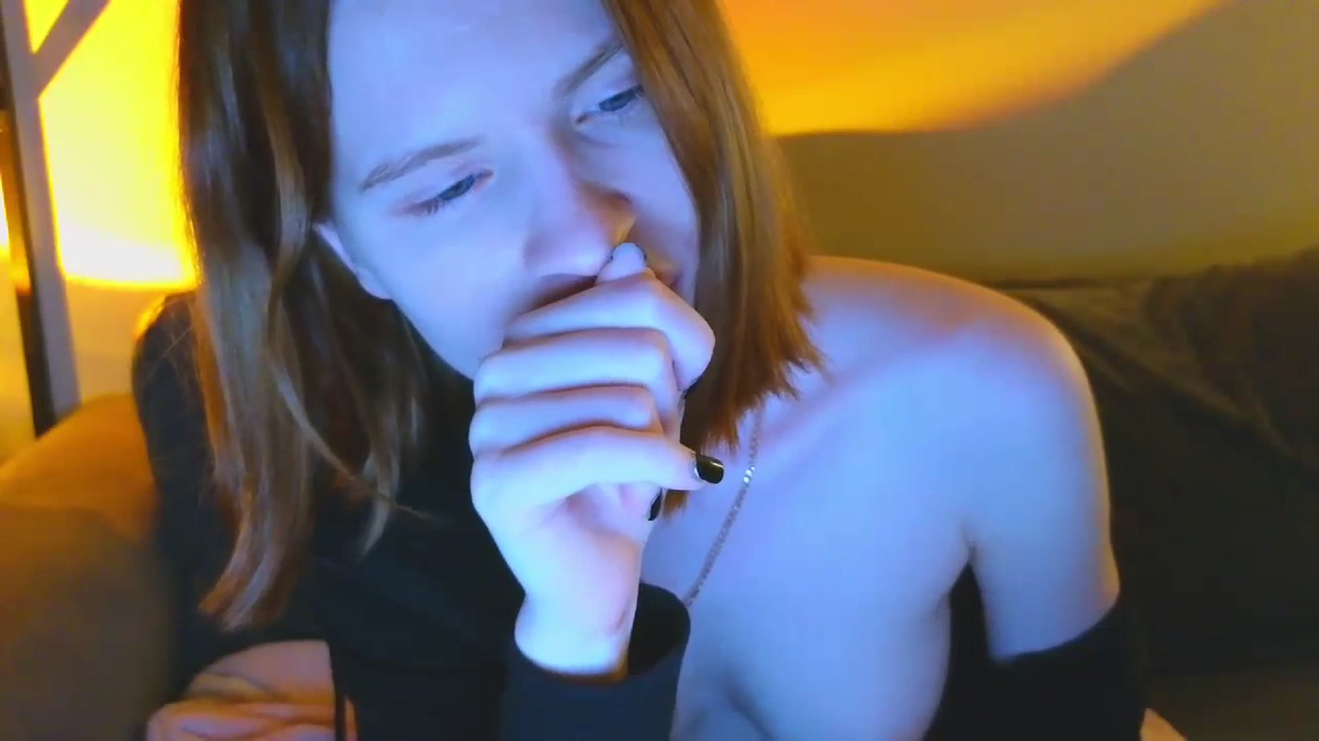 Gallery image thumbnail from Yuri_BDay's myfreecams stream on, 01/25/2024, 07:11 image 17 of 20