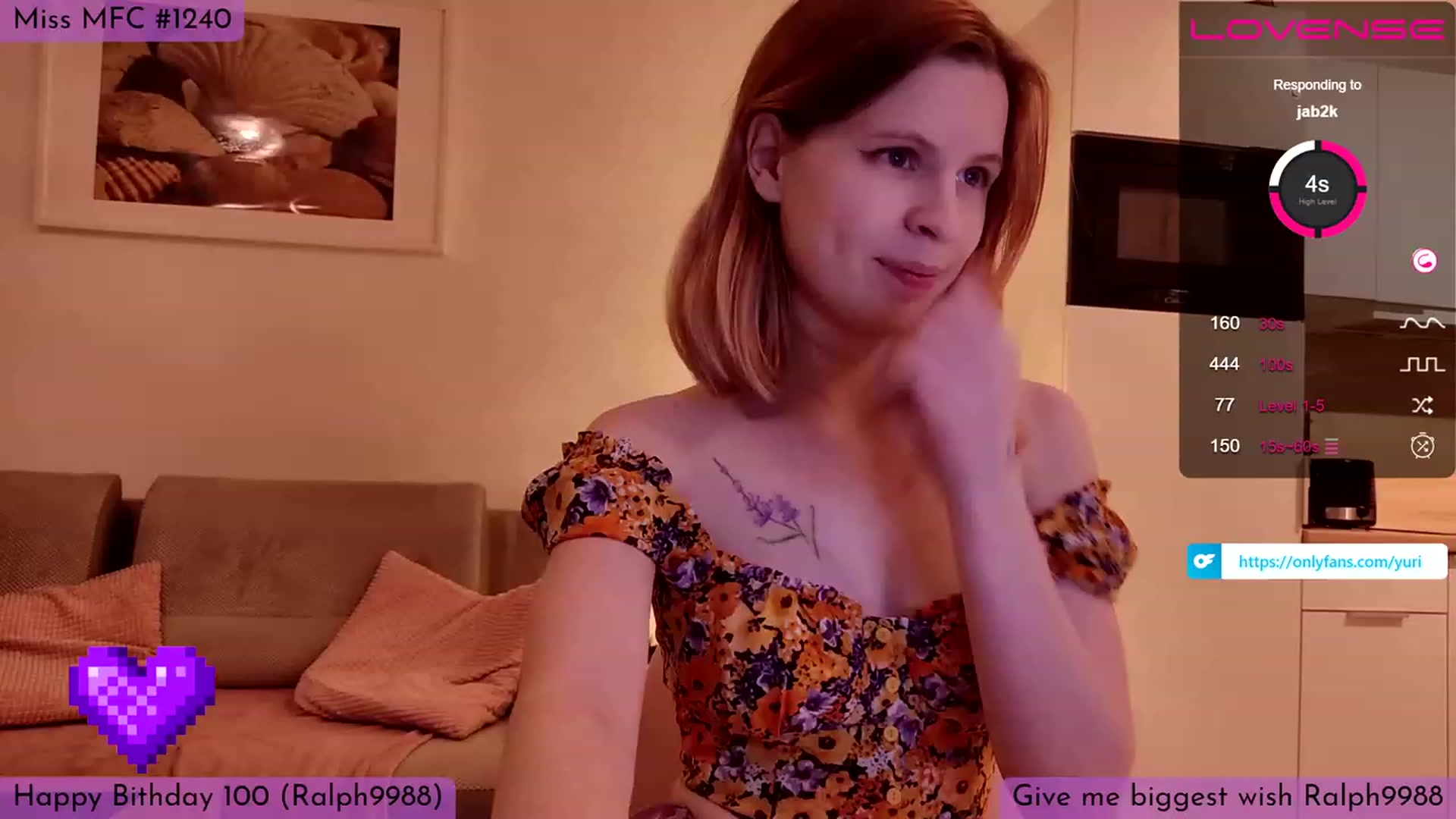 Gallery image thumbnail from Yuri_elfie's myfreecams stream on, 01/18/2023, 24:37 image 13 of 20