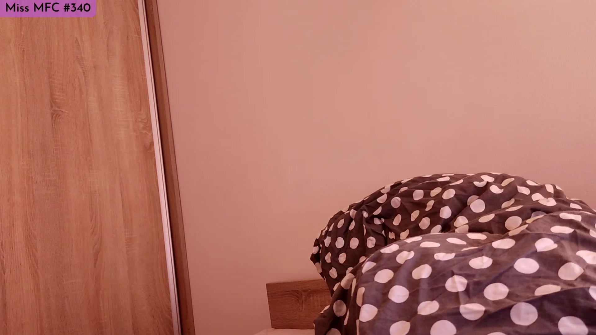 Gallery image thumbnail from Yuri_elfie's myfreecams stream on, 02/23/2023, 05:51 image 18 of 20