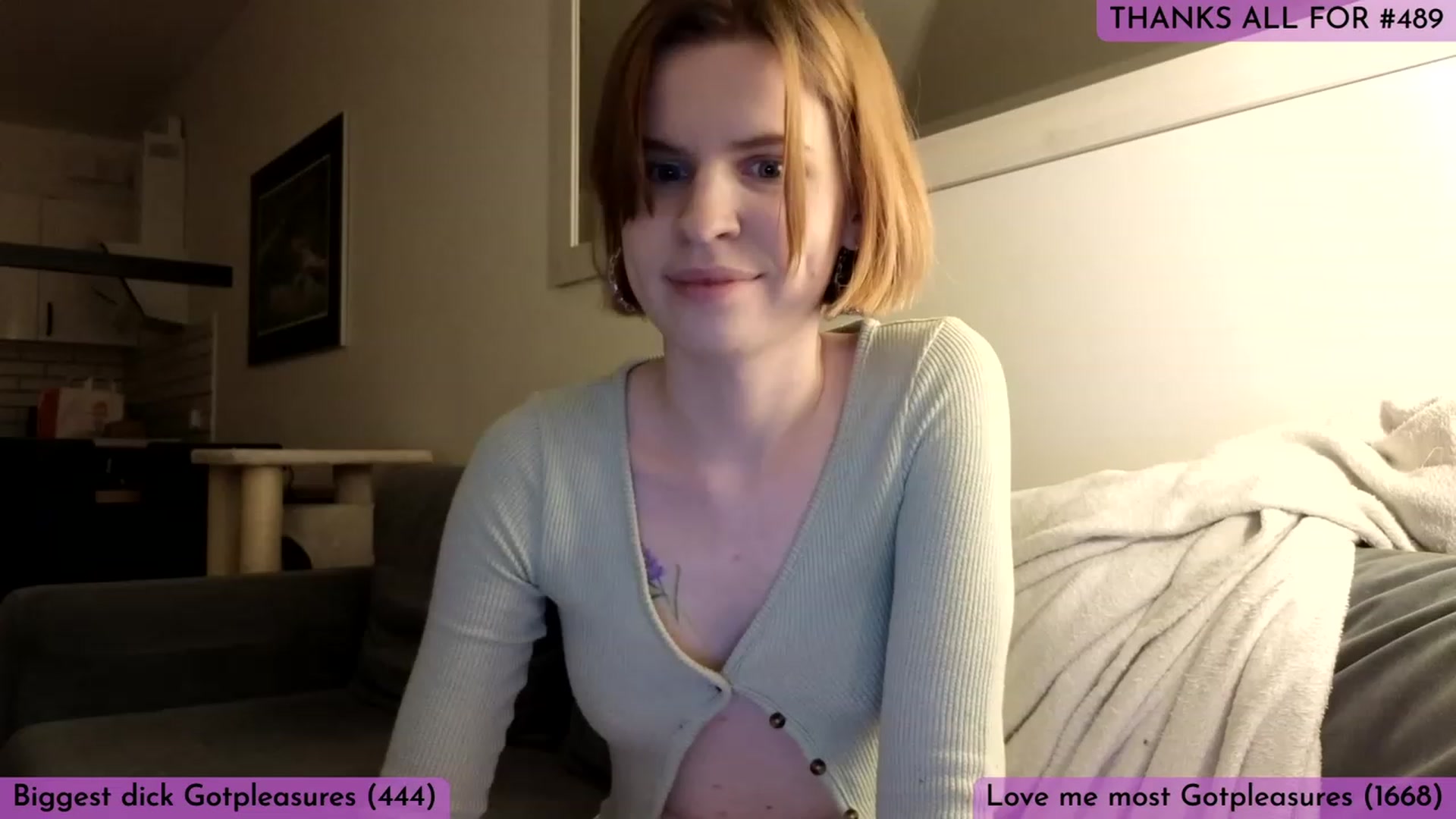 Gallery image thumbnail from Yuri_elfie's myfreecams stream on, 04/06/2023, 04:36 image 3 of 20