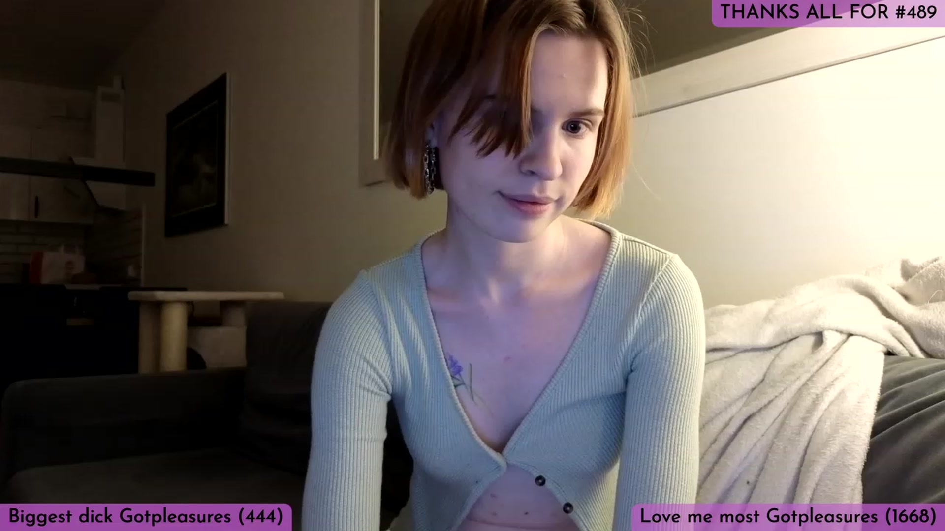 Gallery image thumbnail from Yuri_elfie's myfreecams stream on, 04/06/2023, 04:36 image 4 of 20