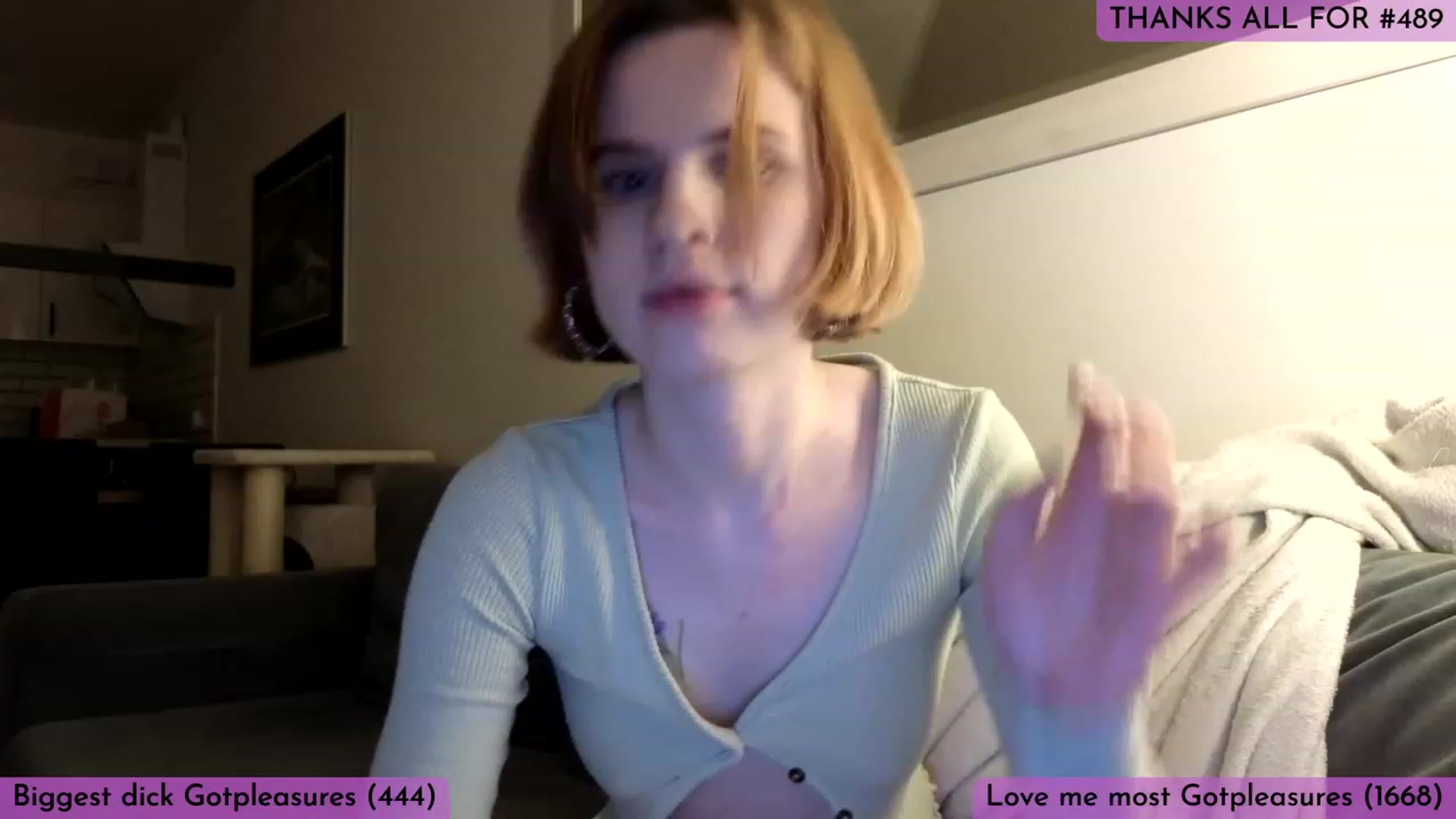 Gallery image thumbnail from Yuri_elfie's myfreecams stream on, 04/06/2023, 04:36 image 5 of 20