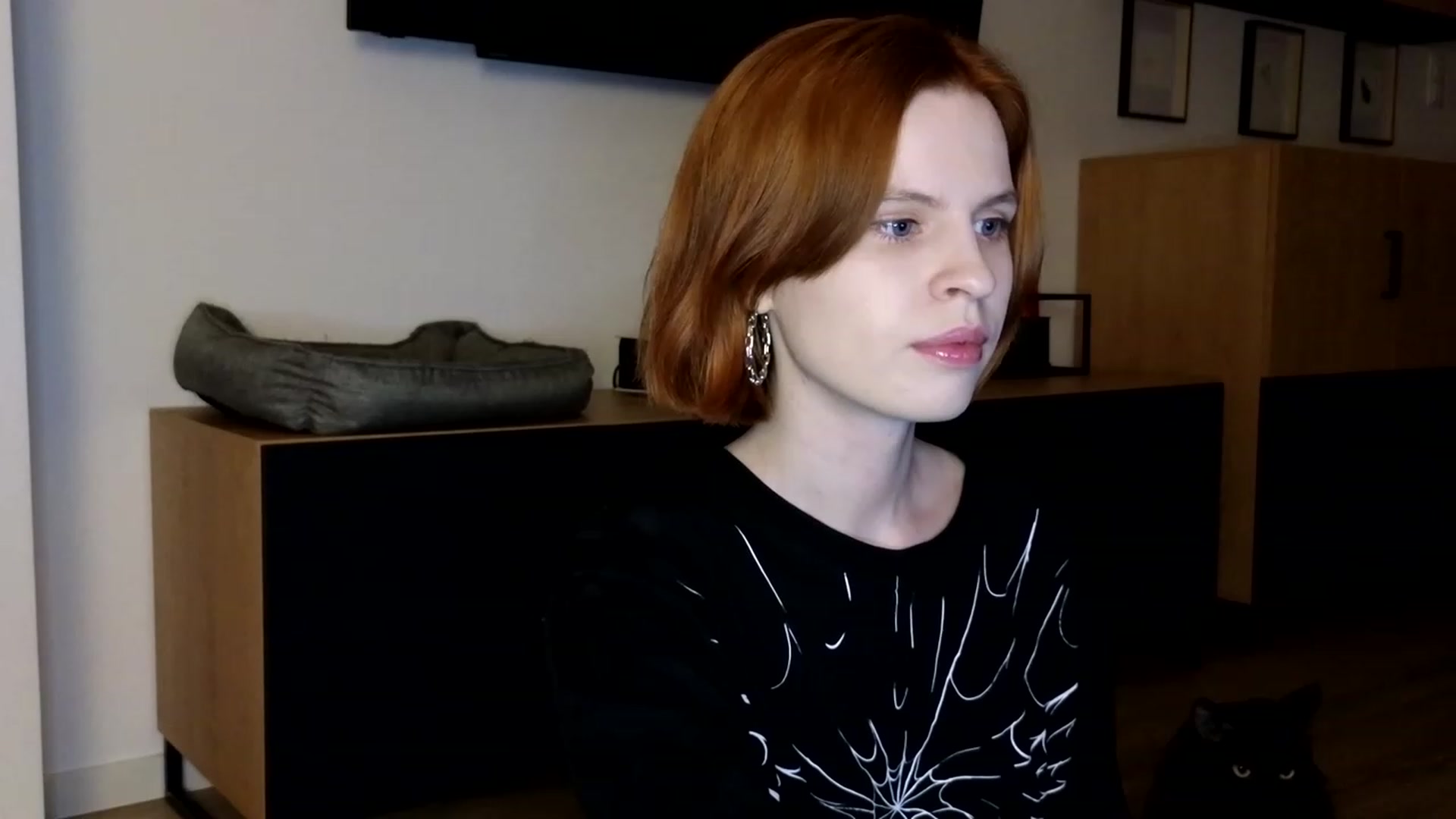 Gallery image thumbnail from Yuri_elfie's myfreecams stream on, 05/23/2023, 01:48 image 11 of 20