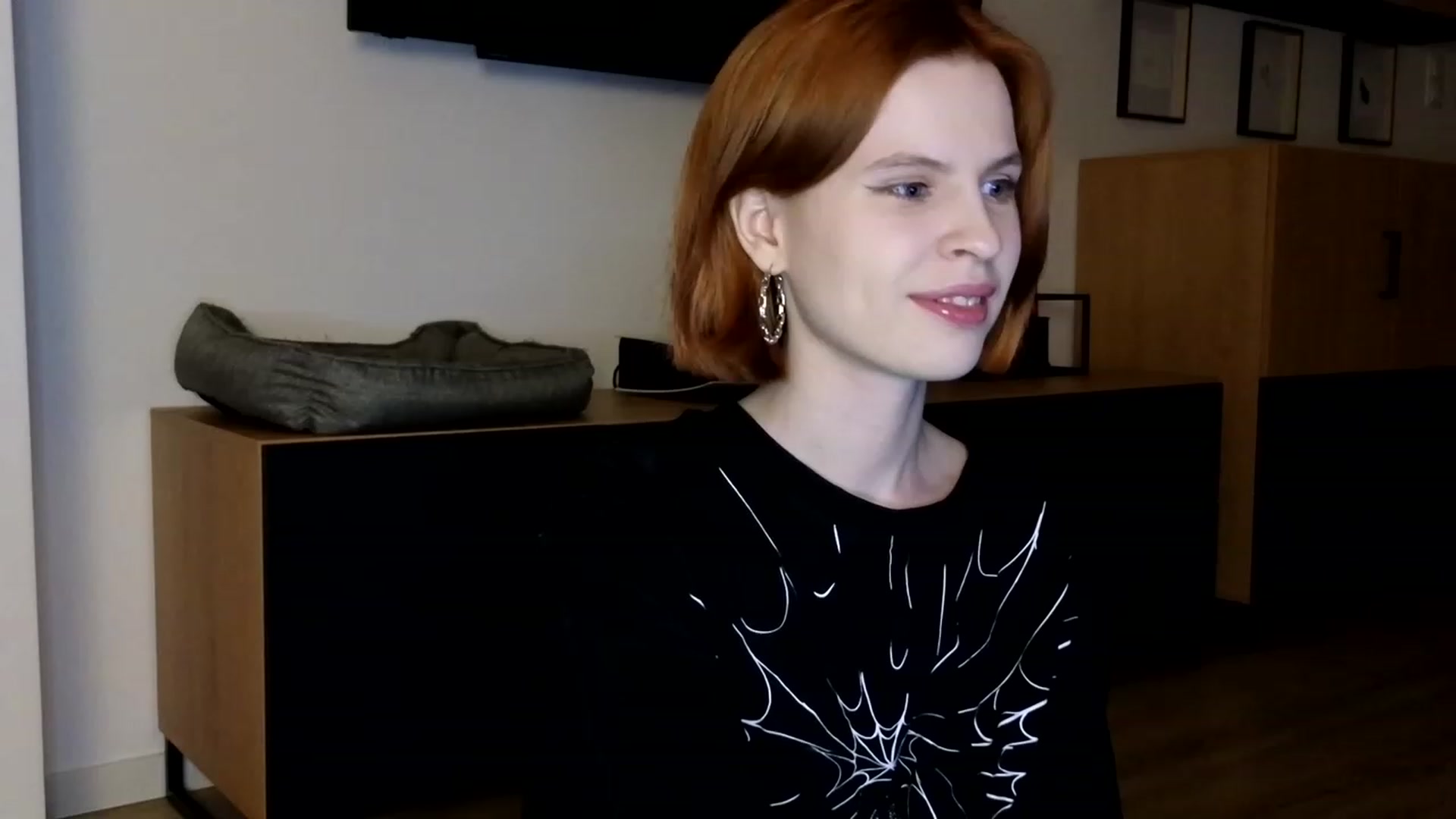 Gallery image thumbnail from Yuri_elfie's myfreecams stream on, 05/23/2023, 01:48 image 9 of 20
