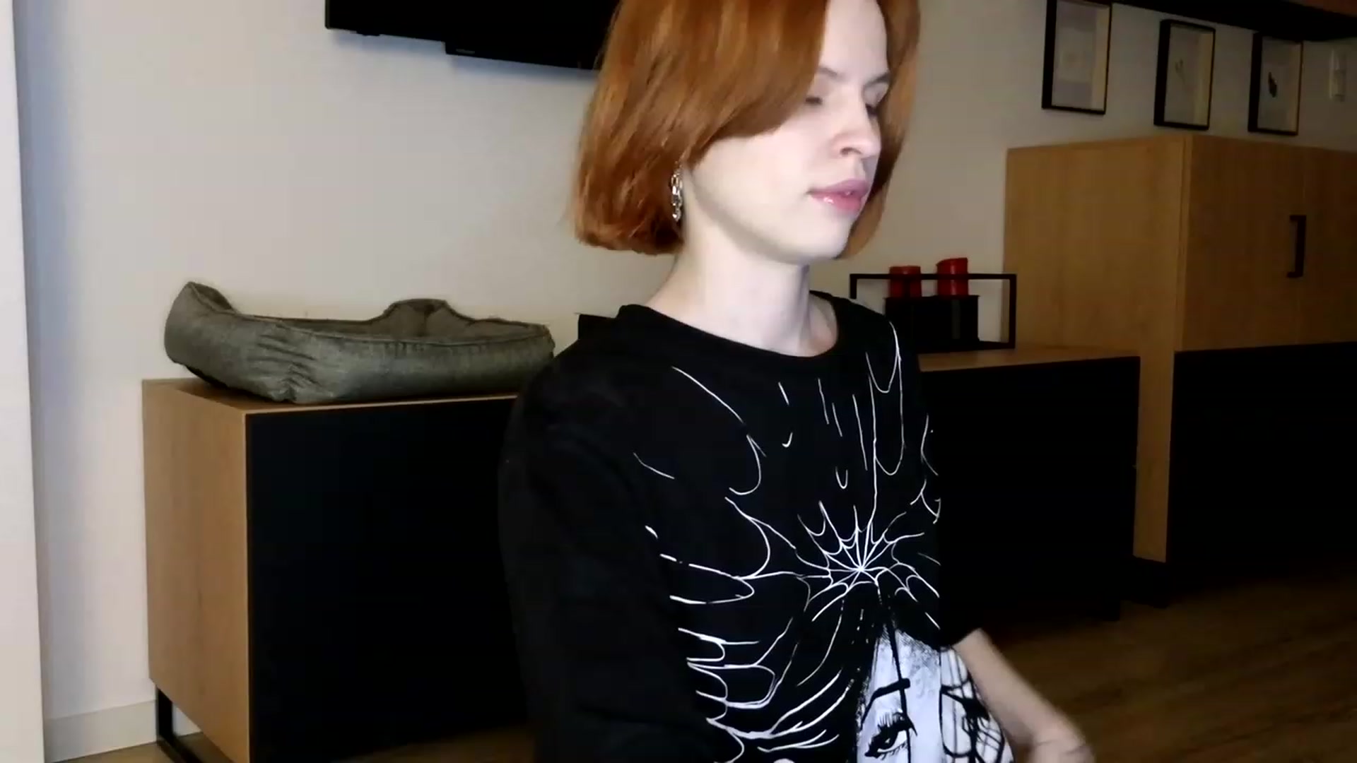 Gallery image thumbnail from Yuri_elfie's myfreecams stream on, 05/23/2023, 01:48 image 13 of 20