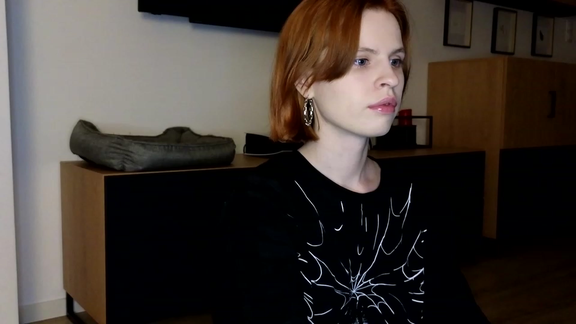 Gallery image thumbnail from Yuri_elfie's myfreecams stream on, 05/23/2023, 01:48 image 18 of 20