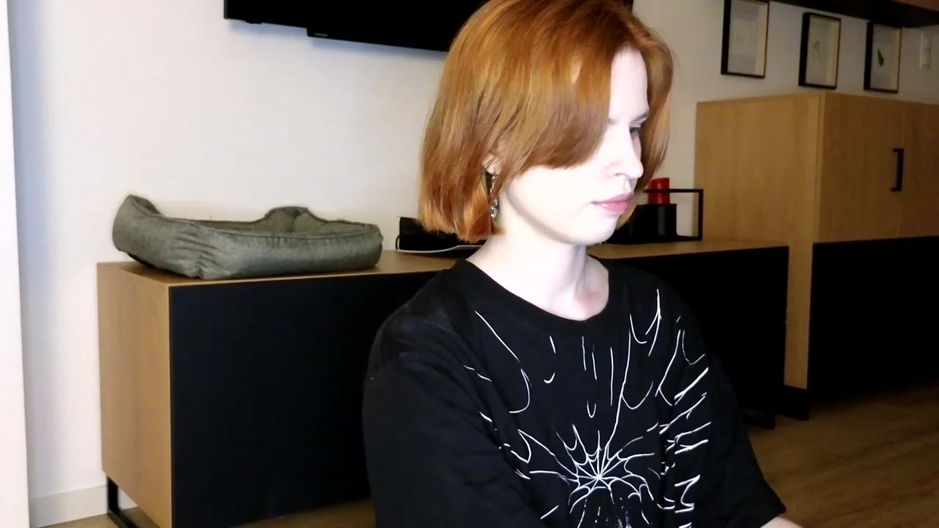 Gallery image thumbnail from Yuri_elfie's myfreecams stream on, 05/23/2023, 01:48 image 20 of 20