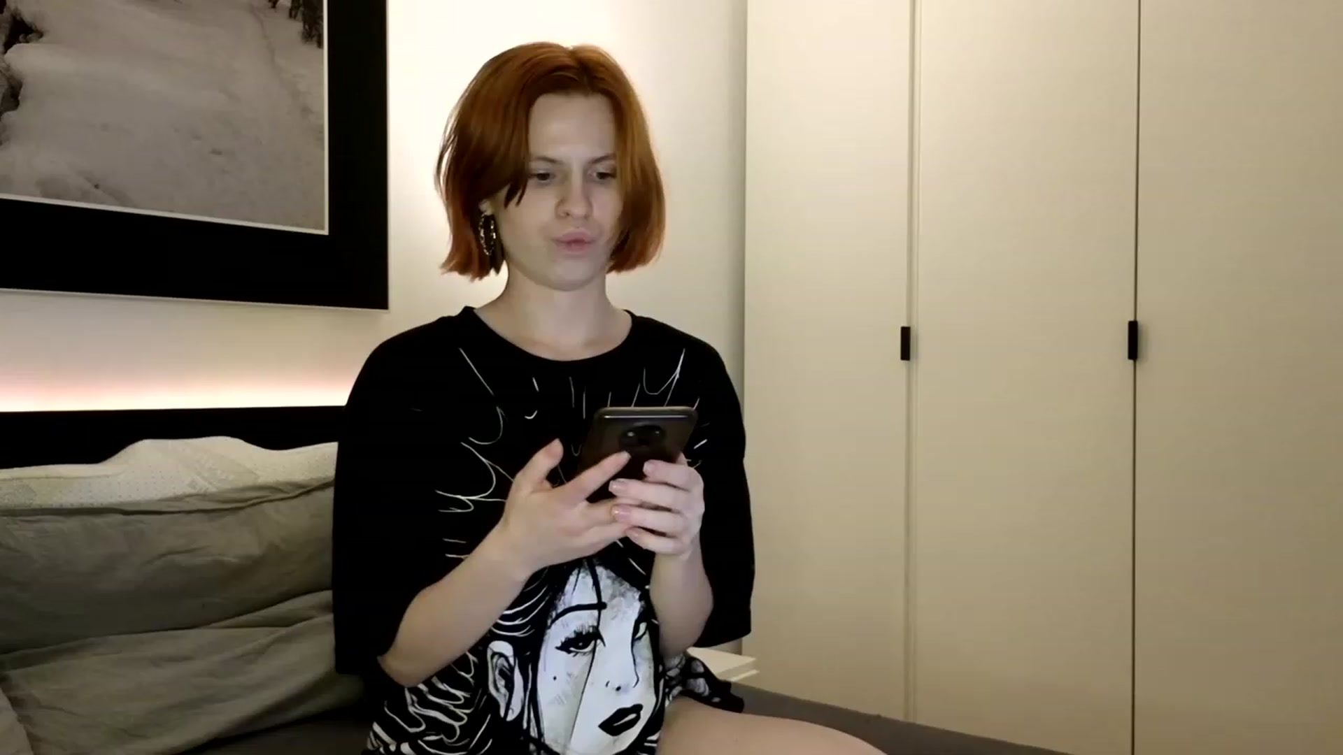 Gallery image thumbnail from Yuri_elfie's myfreecams stream on, 05/26/2023, 03:38 image 17 of 20