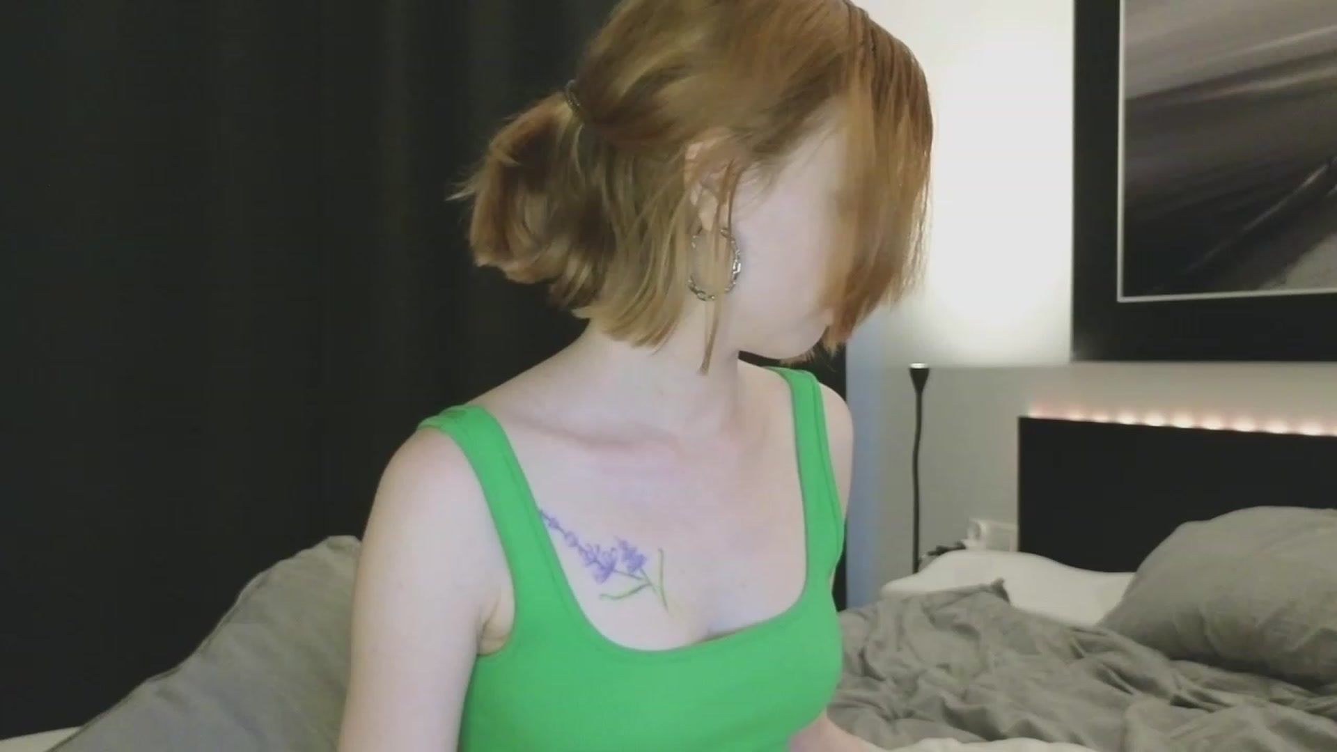 Gallery image thumbnail from Yuri_elfie's myfreecams stream on, 07/11/2023, 03:33 image 7 of 20