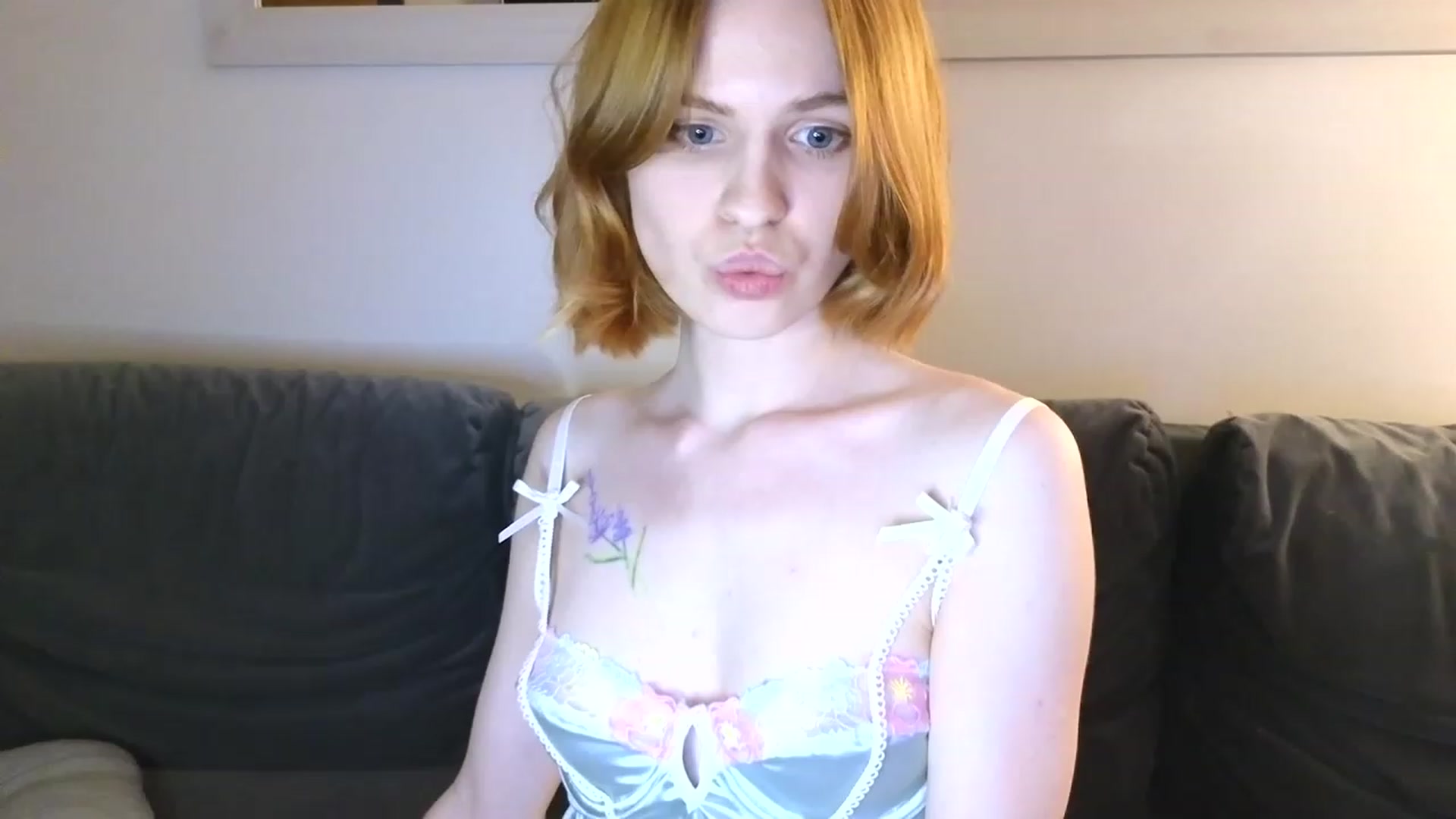 Gallery image thumbnail from Yuri_elfie's myfreecams stream on, 07/14/2023, 04:32 image 11 of 20