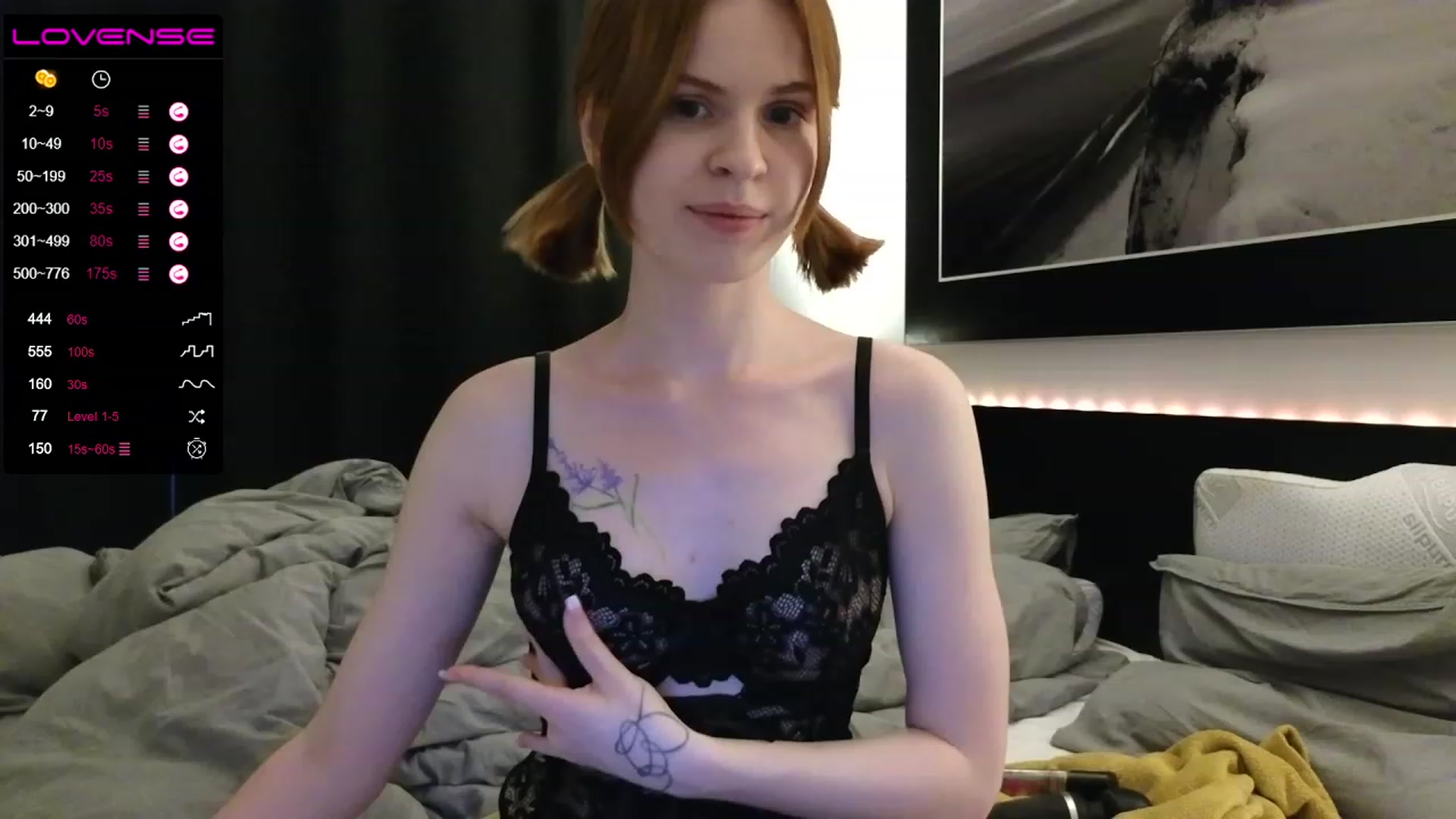 Gallery image thumbnail from Yuri_elfie's myfreecams stream on, 07/17/2023, 03:45 image 11 of 20