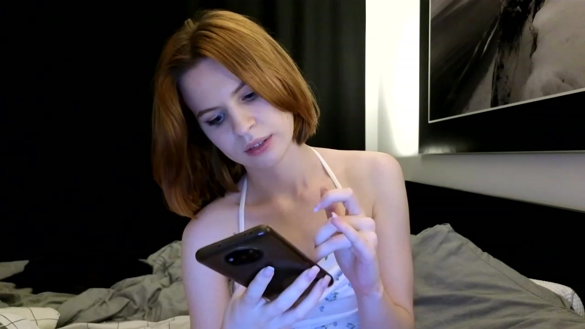 Gallery image thumbnail from Yuri_elfie's myfreecams stream on, 08/03/2023, 19:24 image 15 of 20