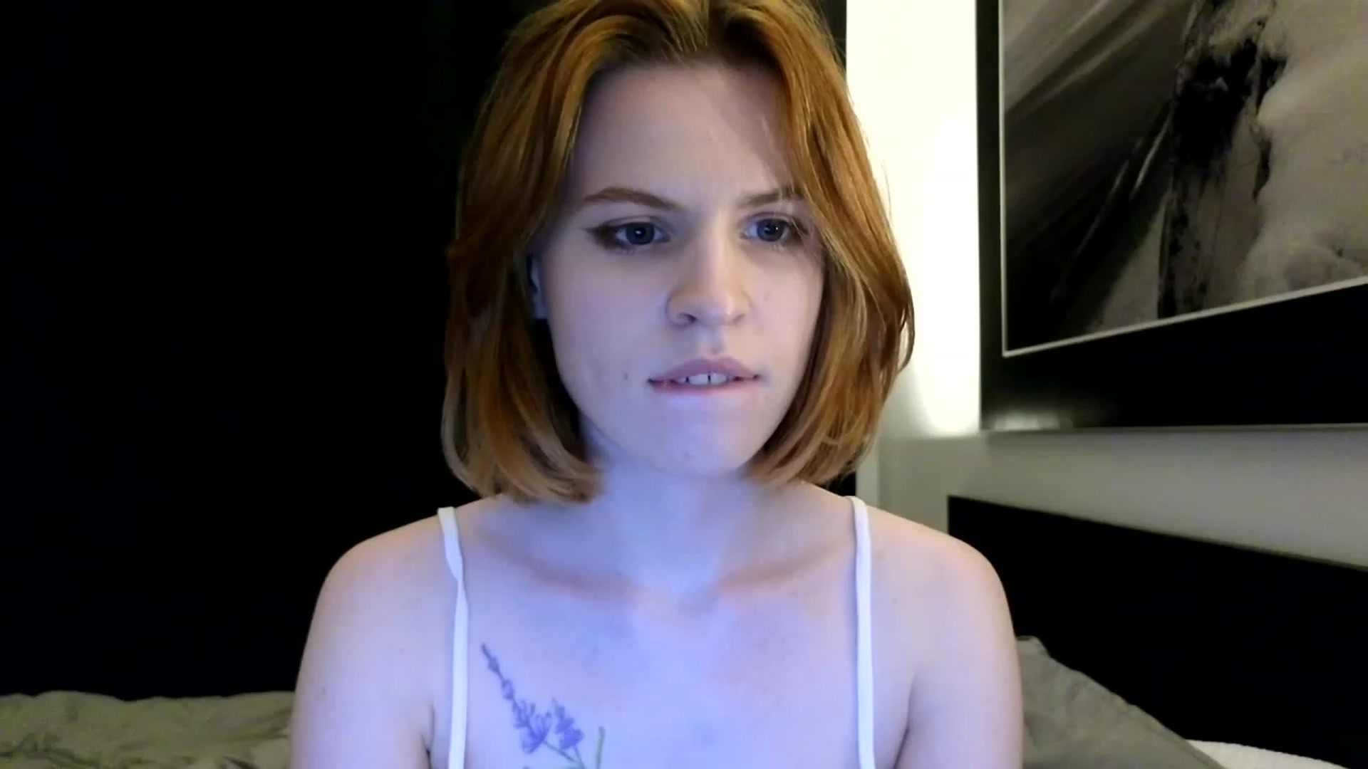 Gallery image thumbnail from Yuri_elfie's myfreecams stream on, 08/03/2023, 20:36 image 15 of 20
