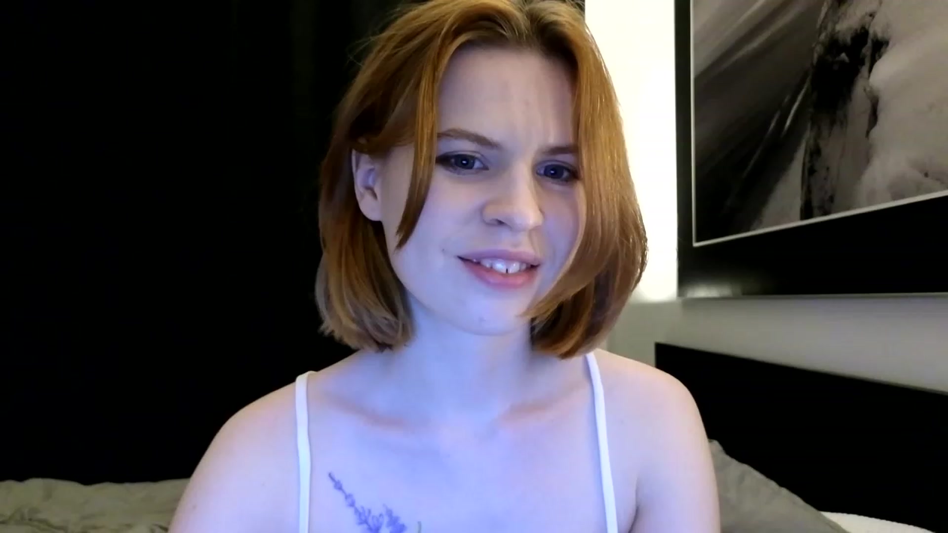 Gallery image thumbnail from Yuri_elfie's myfreecams stream on, 08/03/2023, 20:36 image 17 of 20